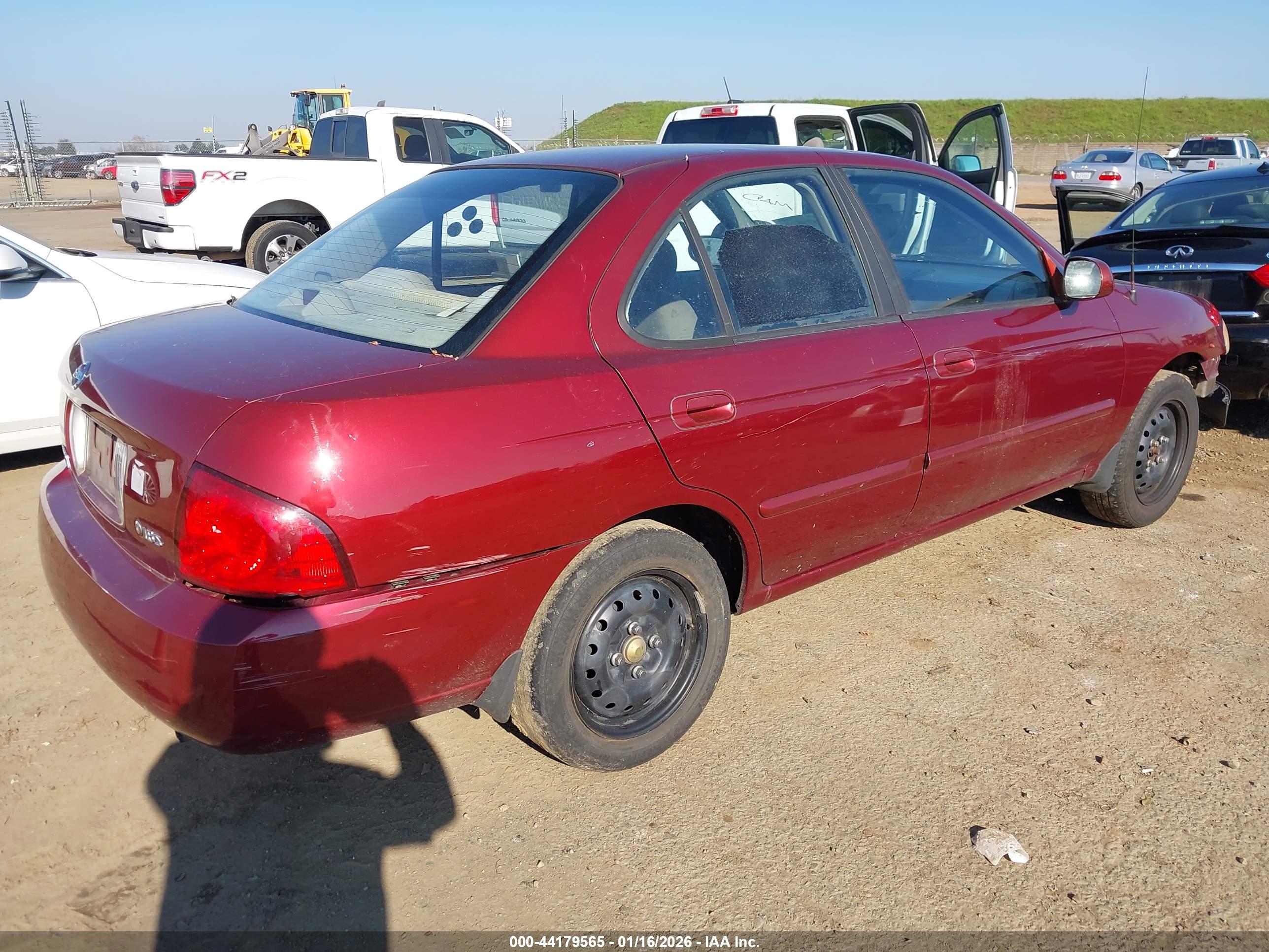 NISSAN SENTRA image 4