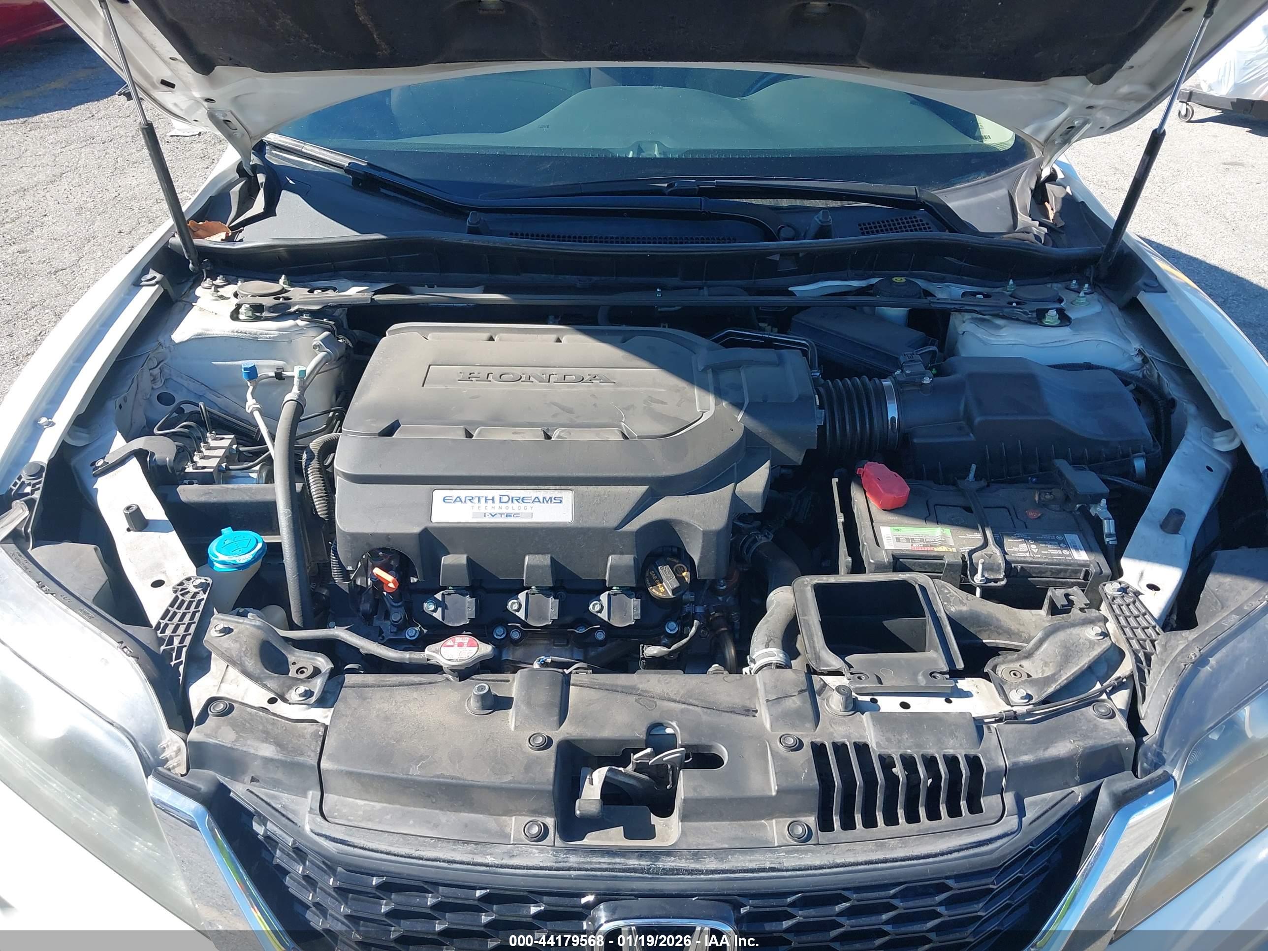 HONDA ACCORD image 10