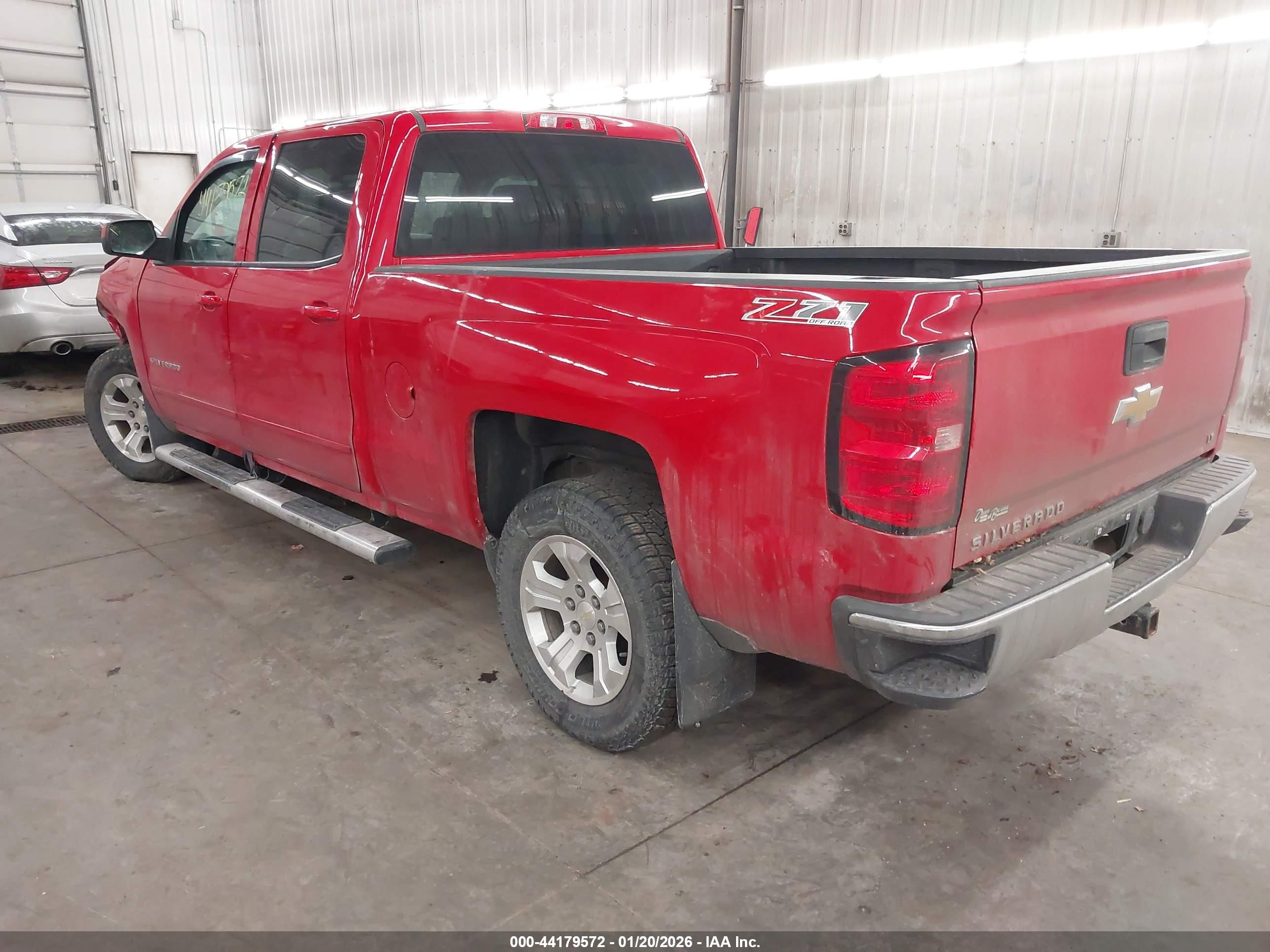 CHEVROLET SILVERADO image 3