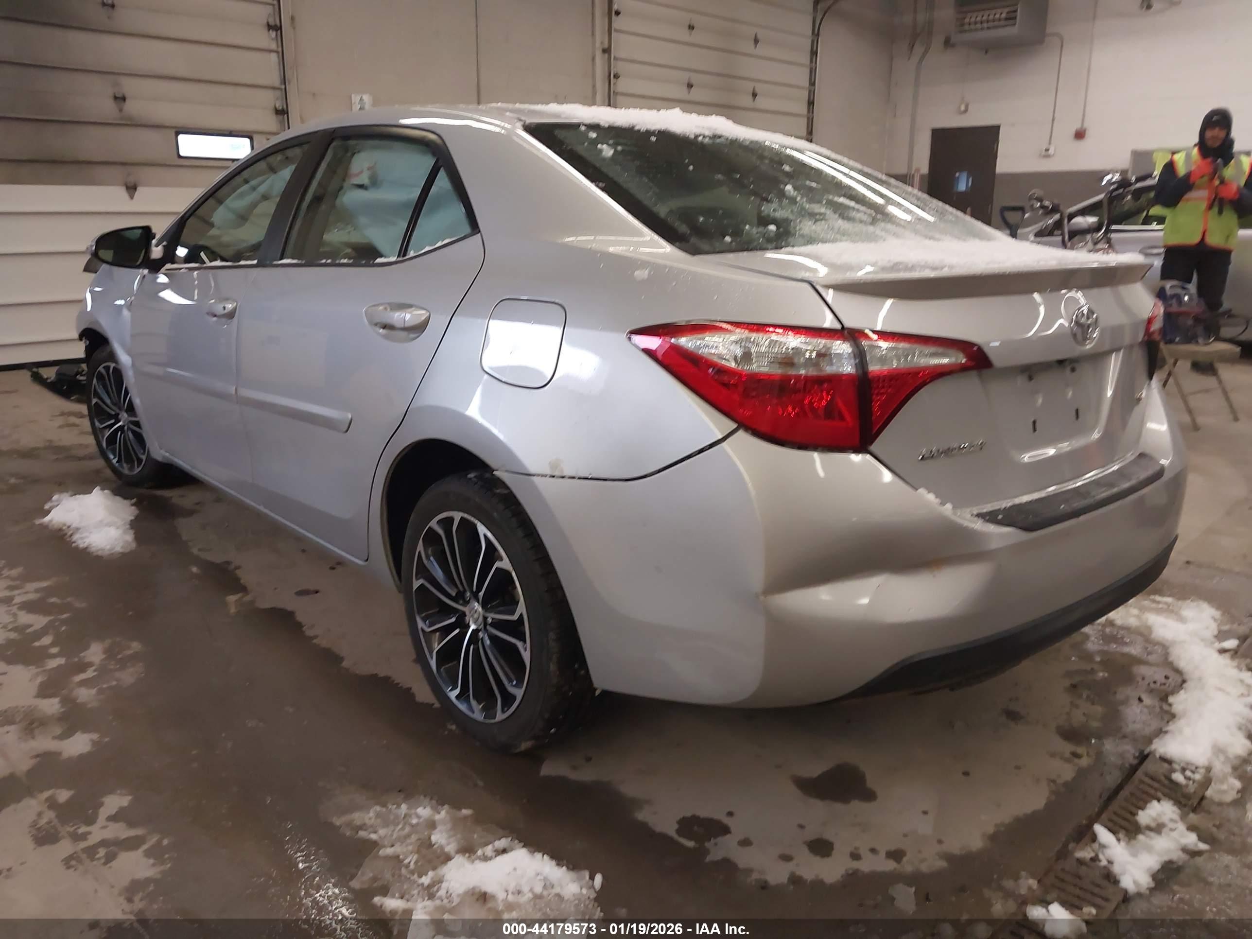 TOYOTA COROLLA image 3