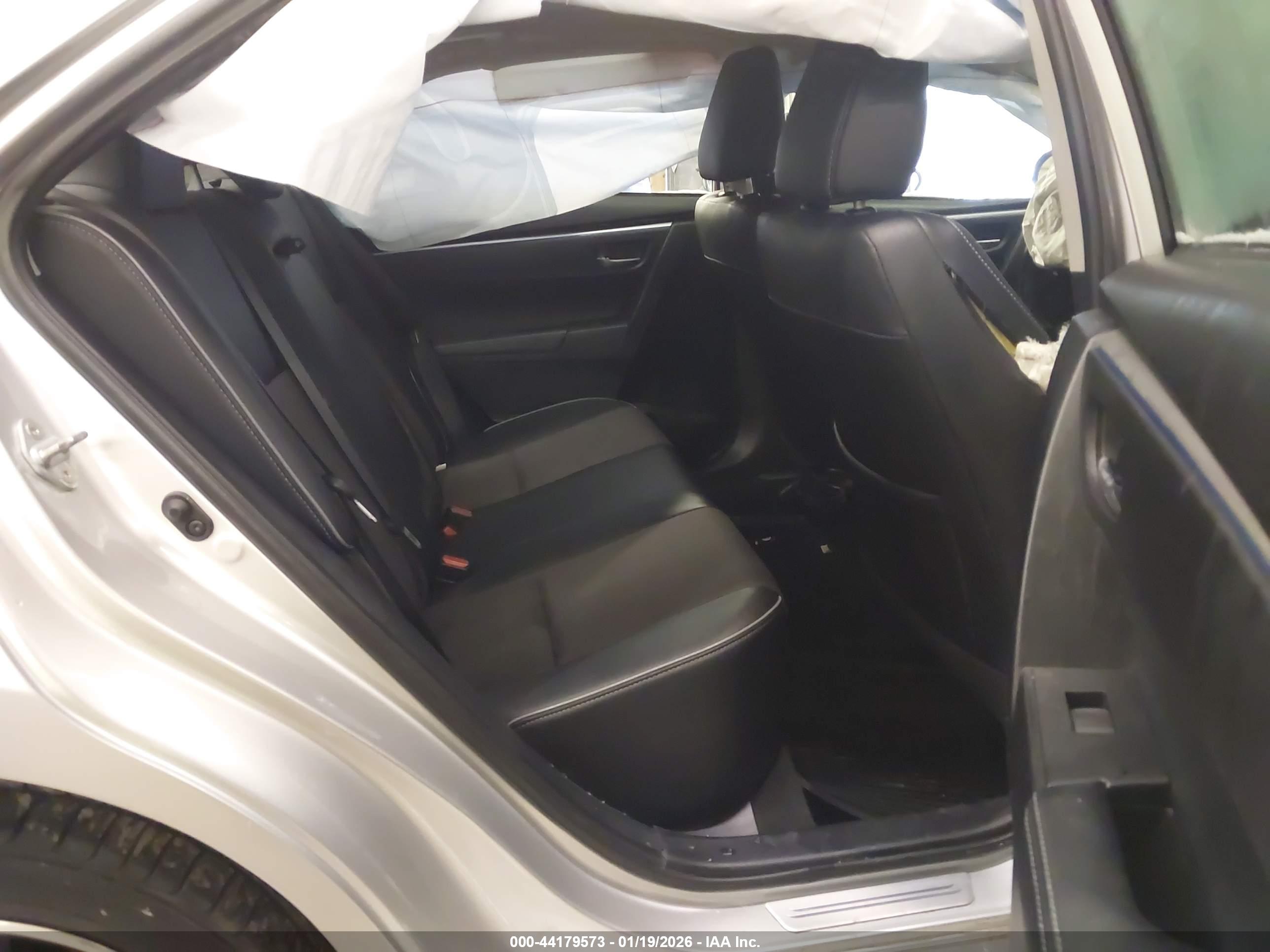 TOYOTA COROLLA image 8