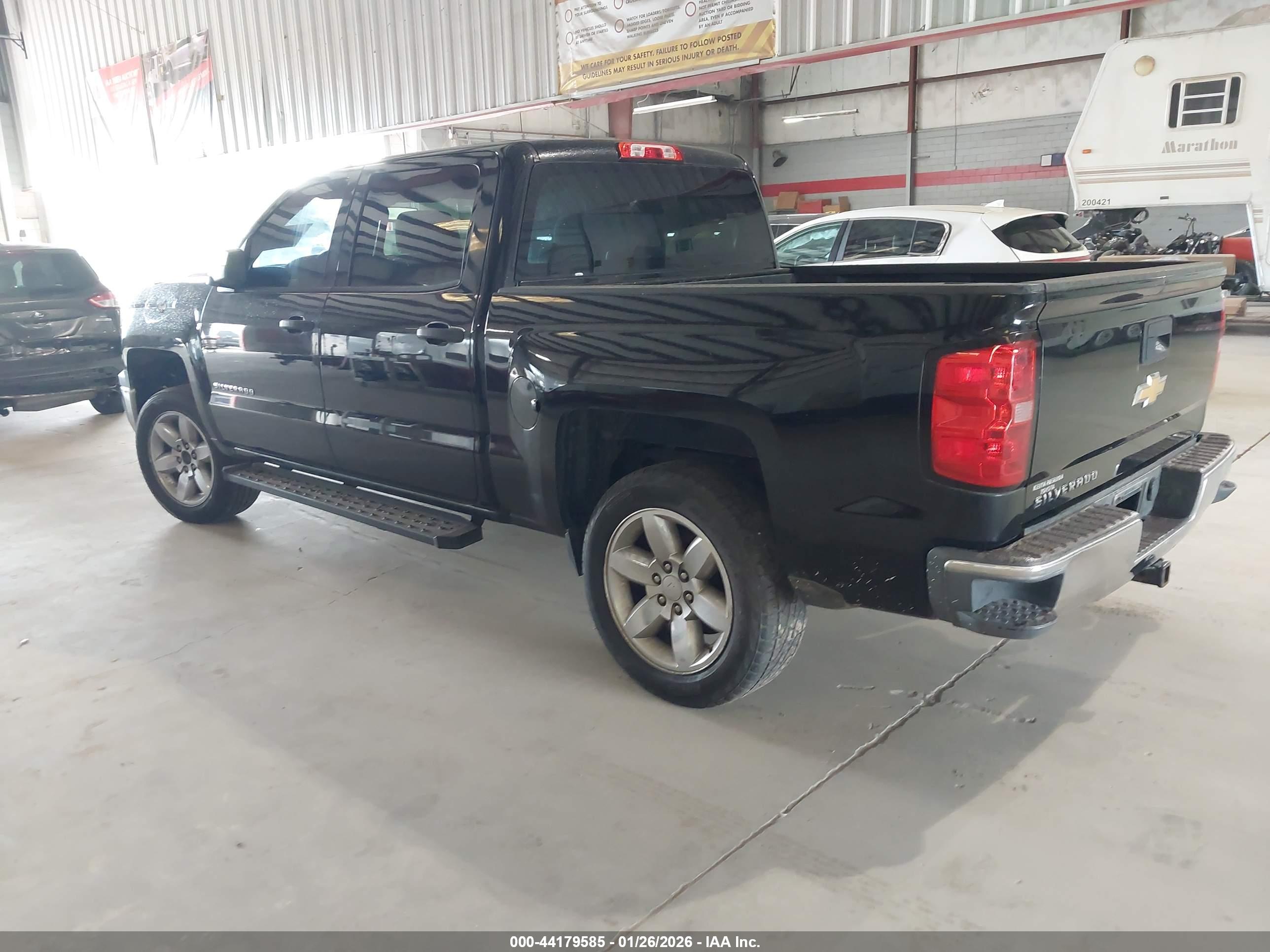 CHEVROLET SILVERADO image 3