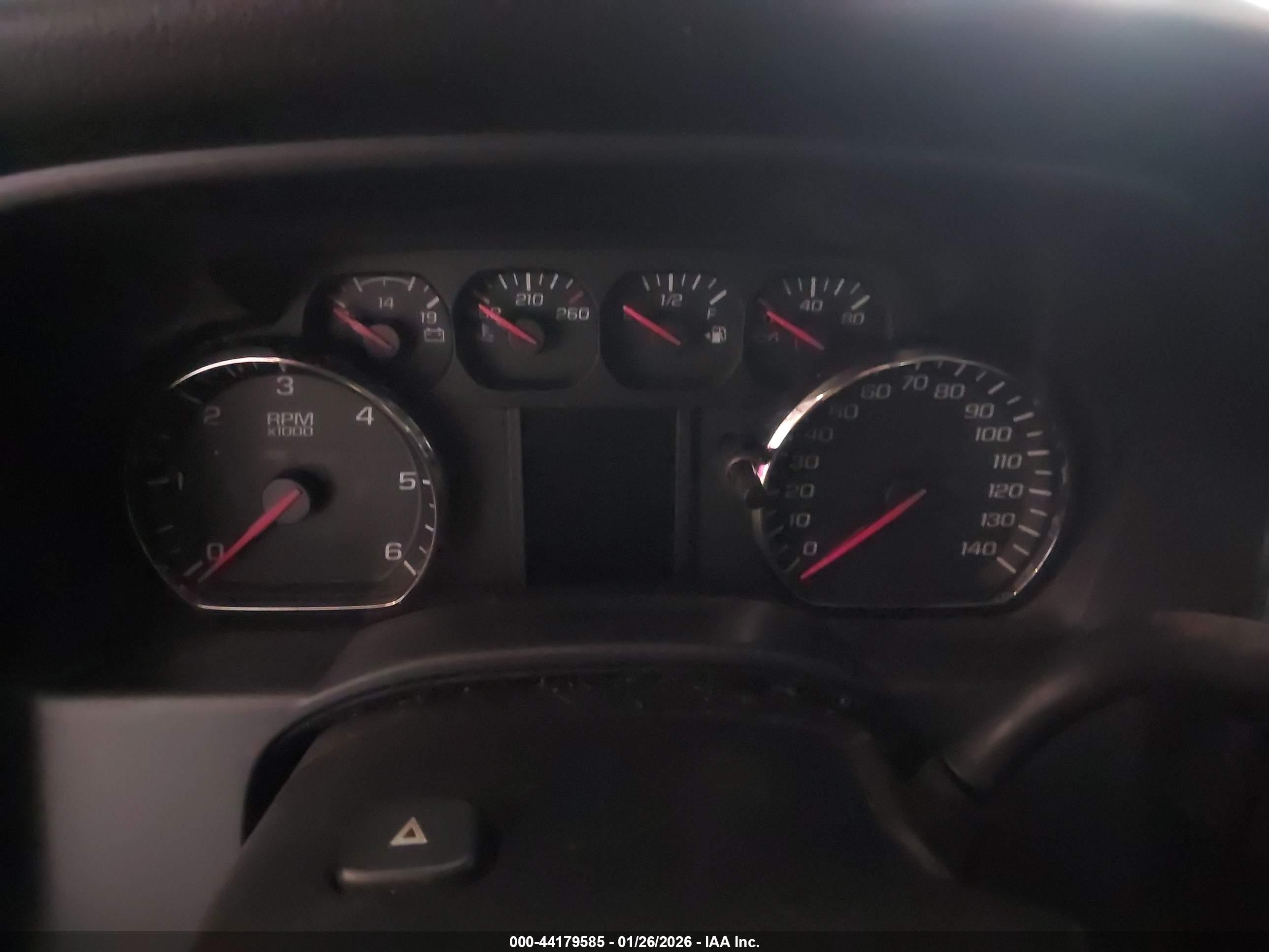 CHEVROLET SILVERADO image 7