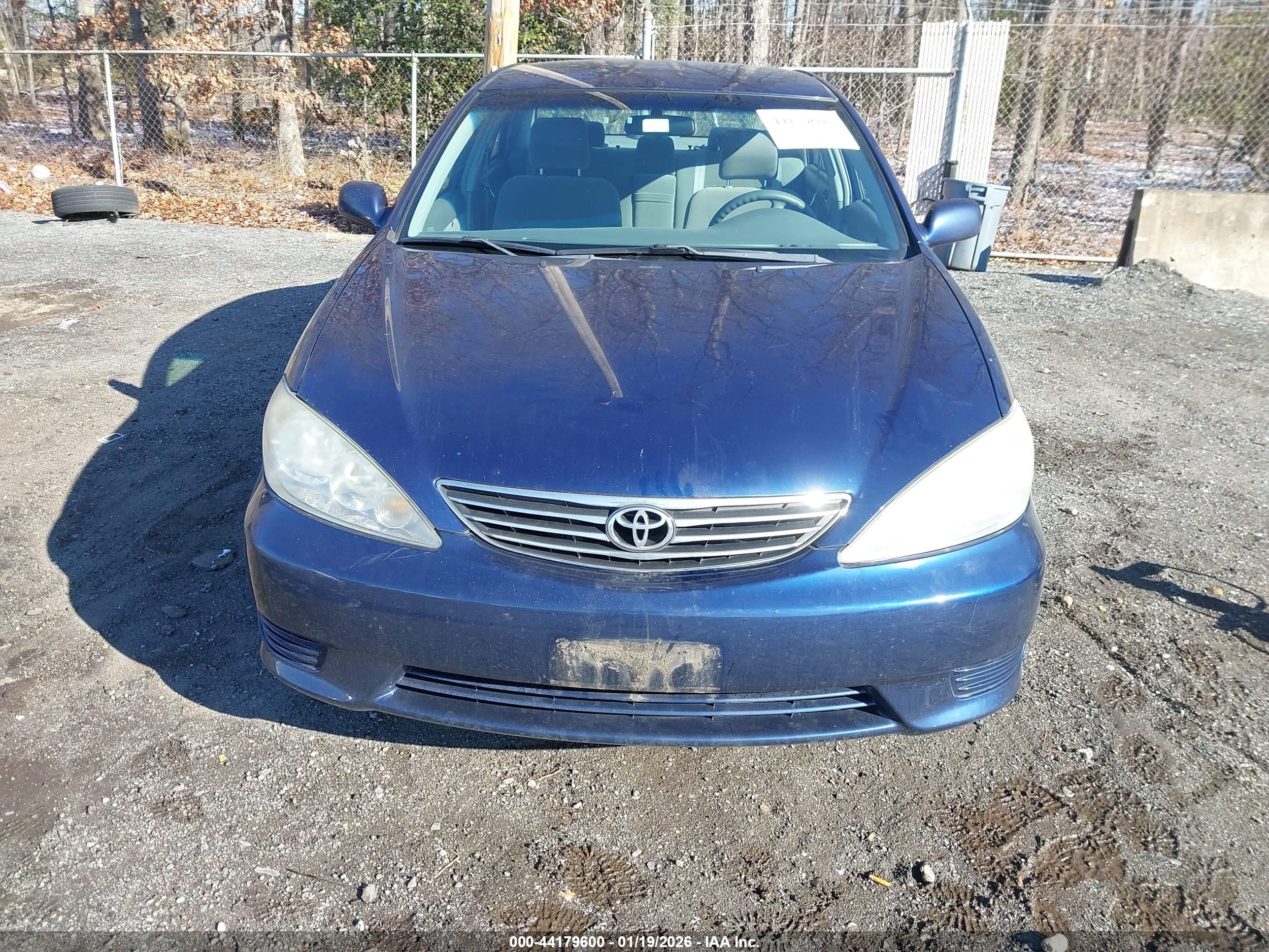 TOYOTA CAMRY image 6
