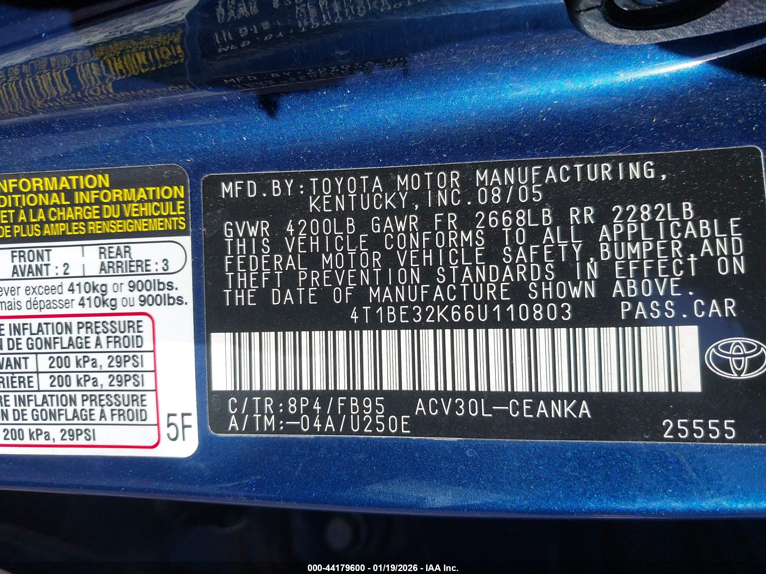 TOYOTA CAMRY image 9