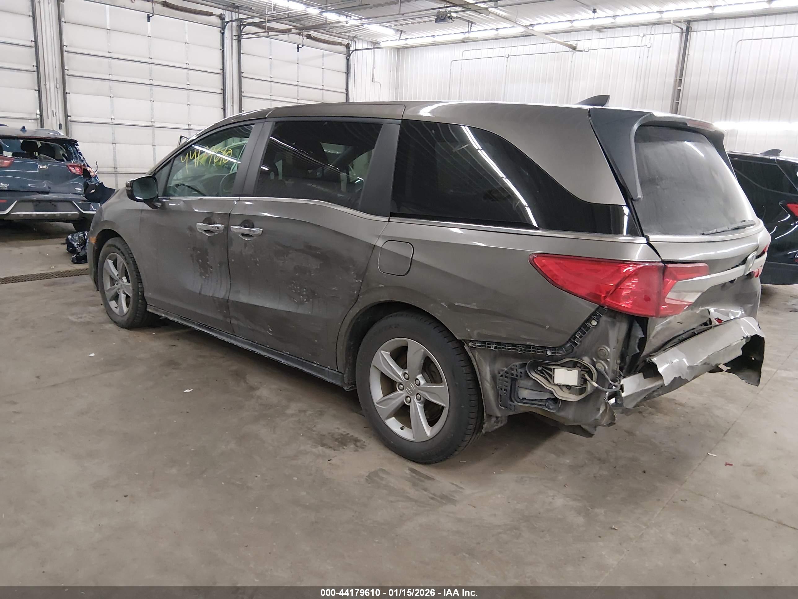 HONDA ODYSSEY image 3