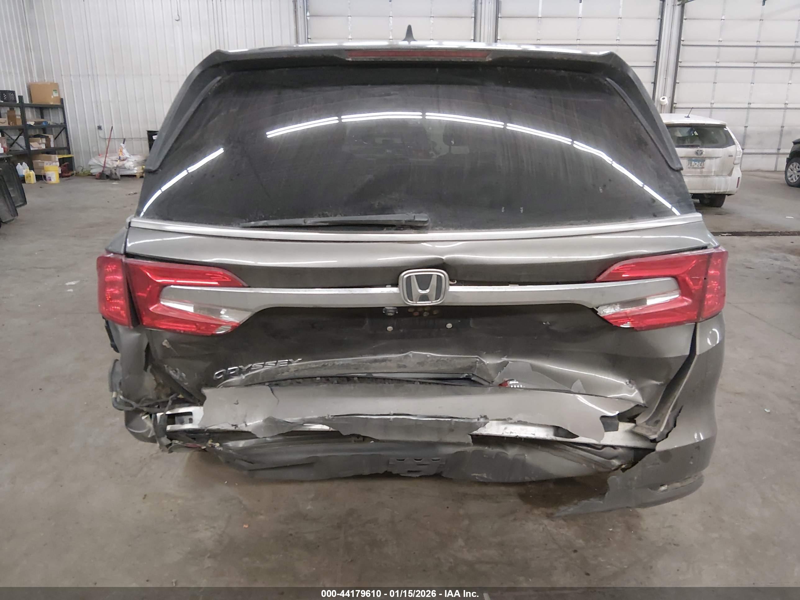 HONDA ODYSSEY image 6
