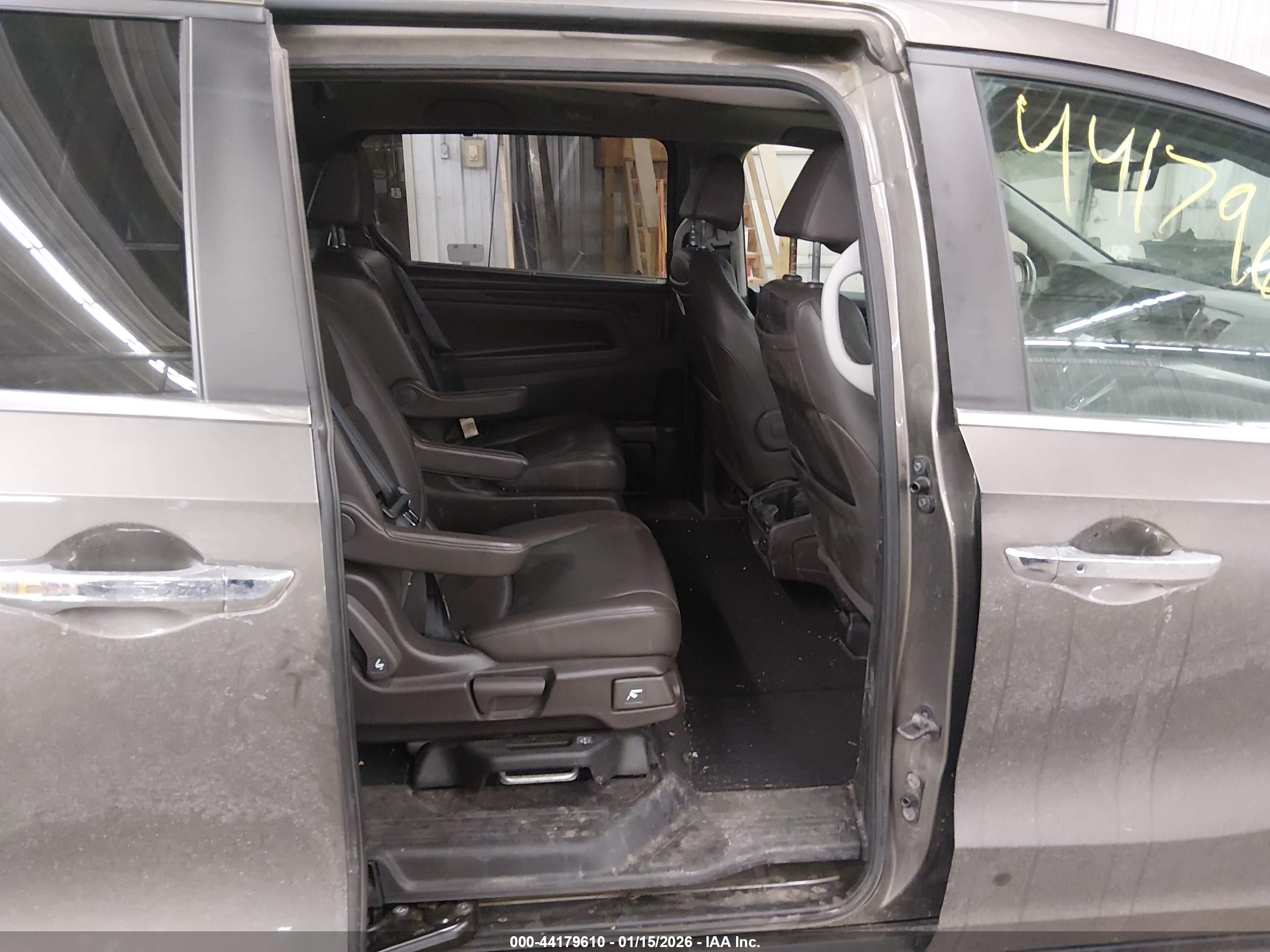 HONDA ODYSSEY image 8