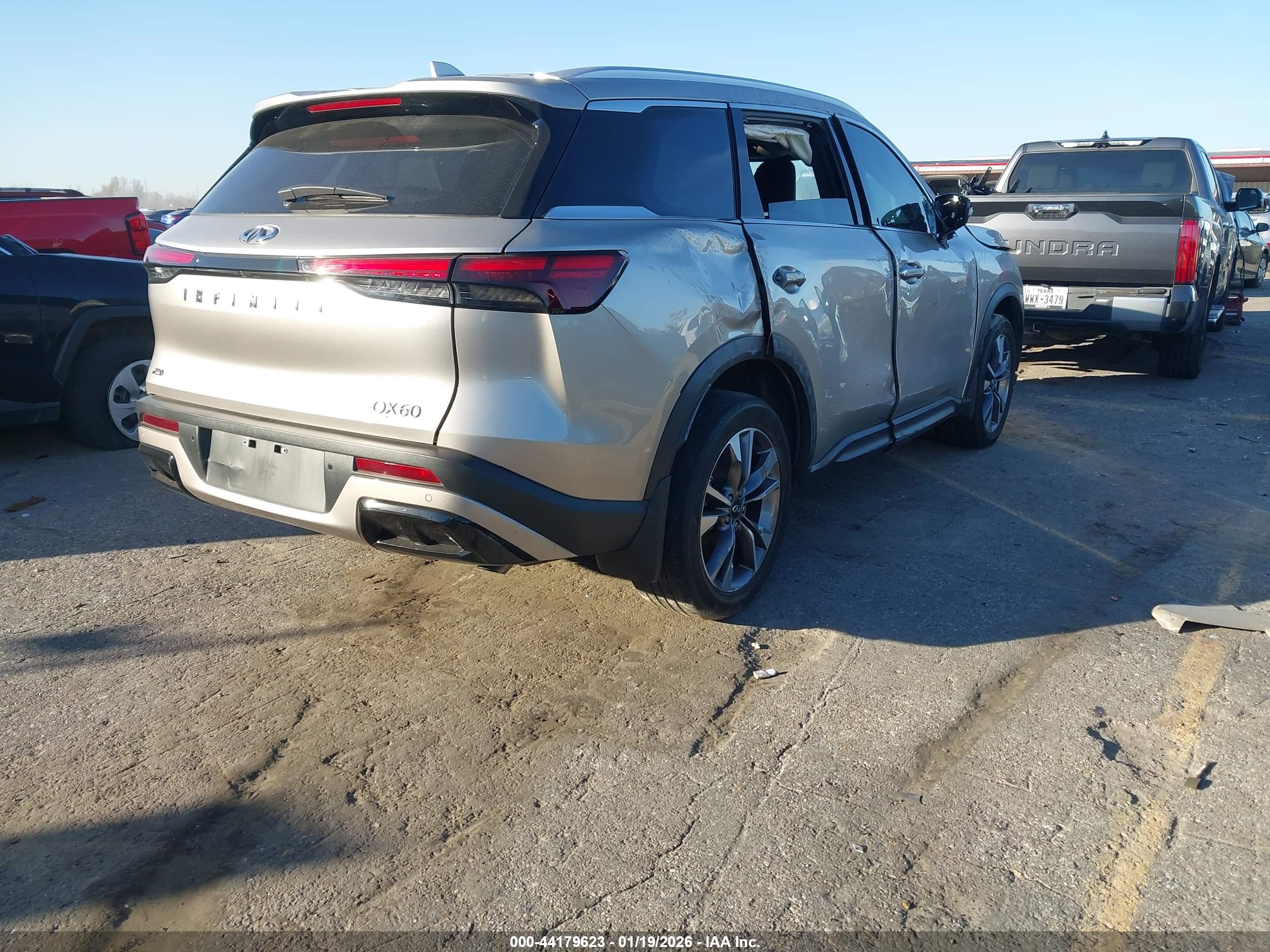 INFINITI QX60 image 4