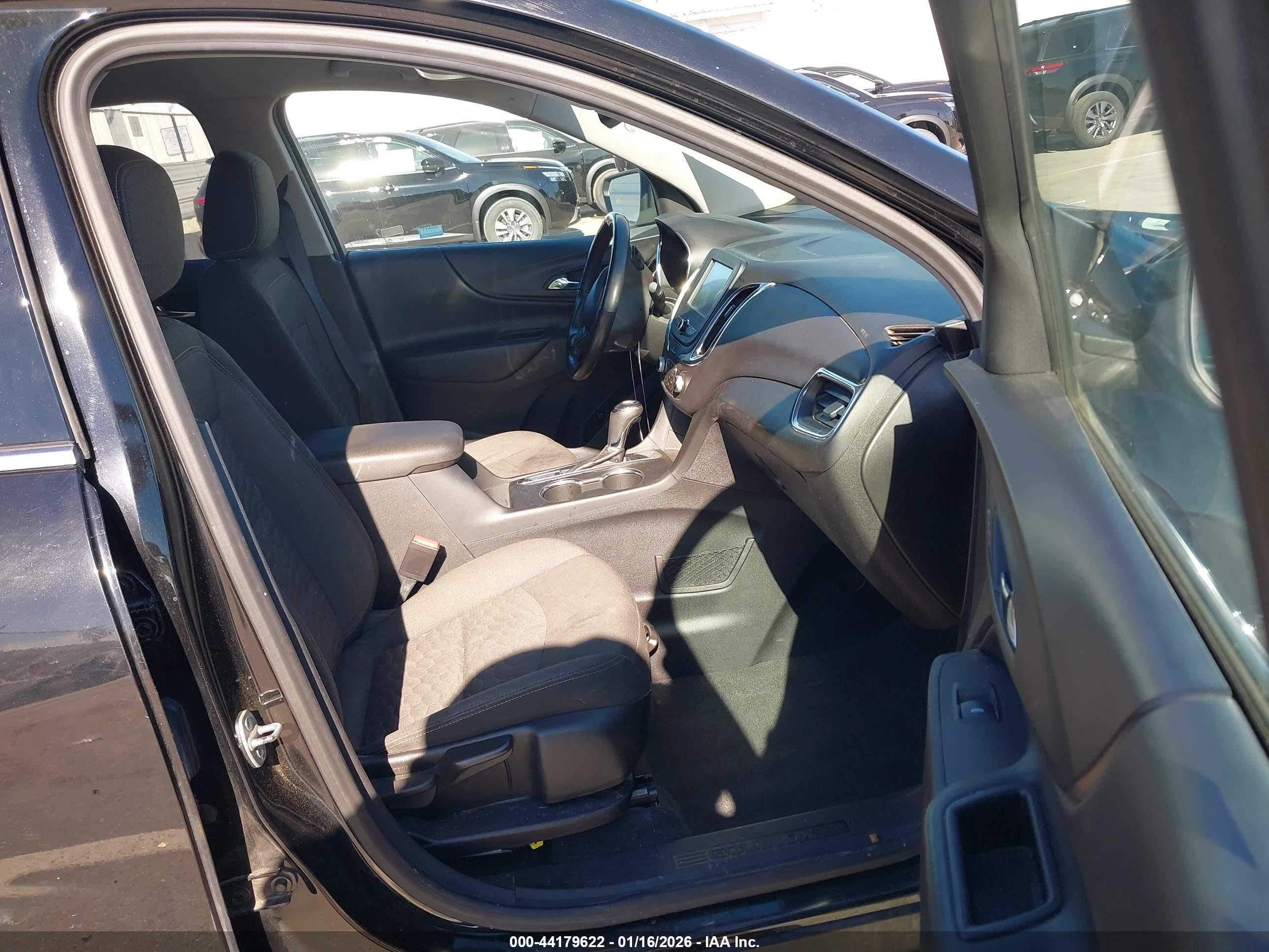 CHEVROLET EQUINOX image 5