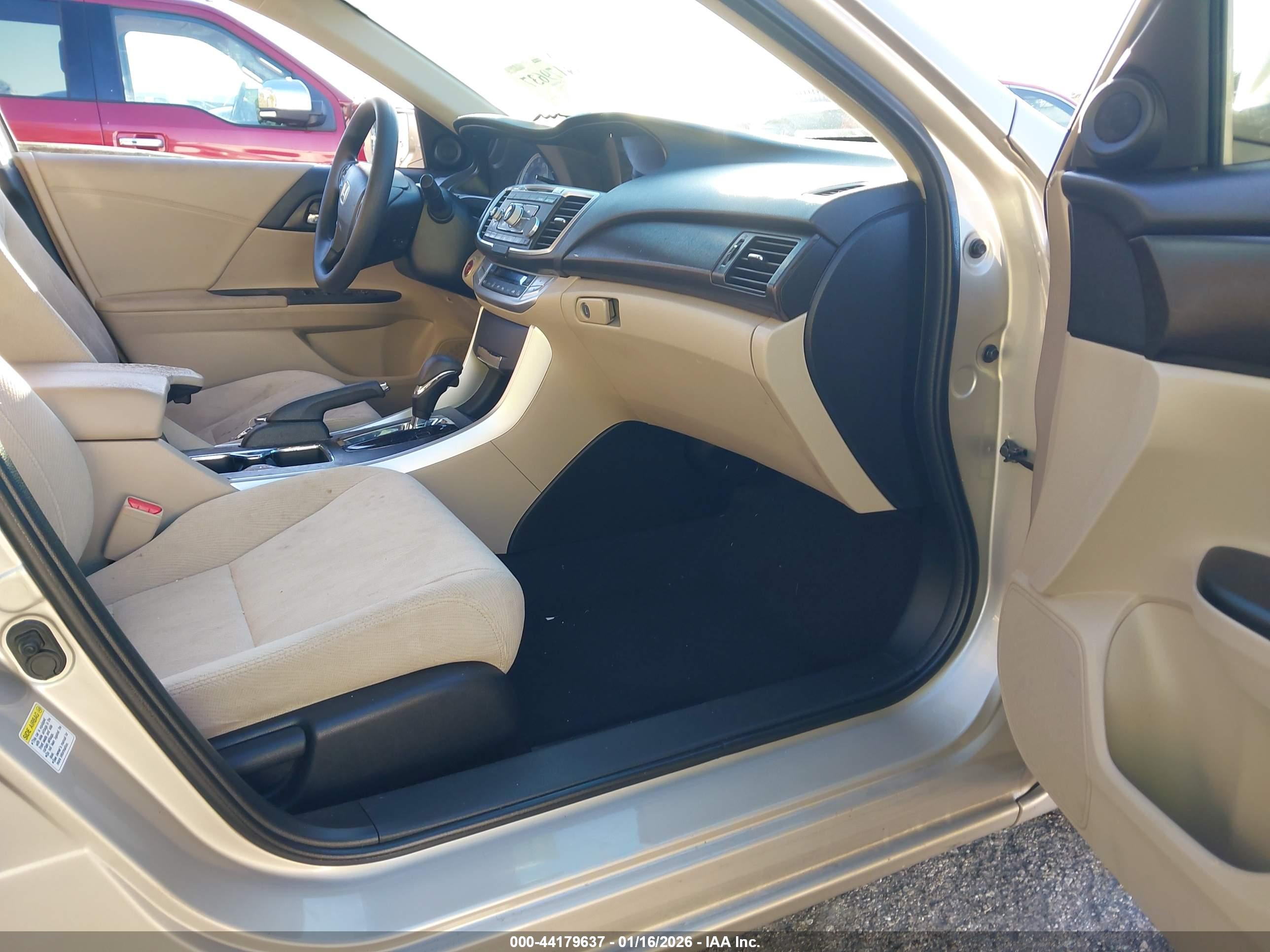 HONDA ACCORD image 5