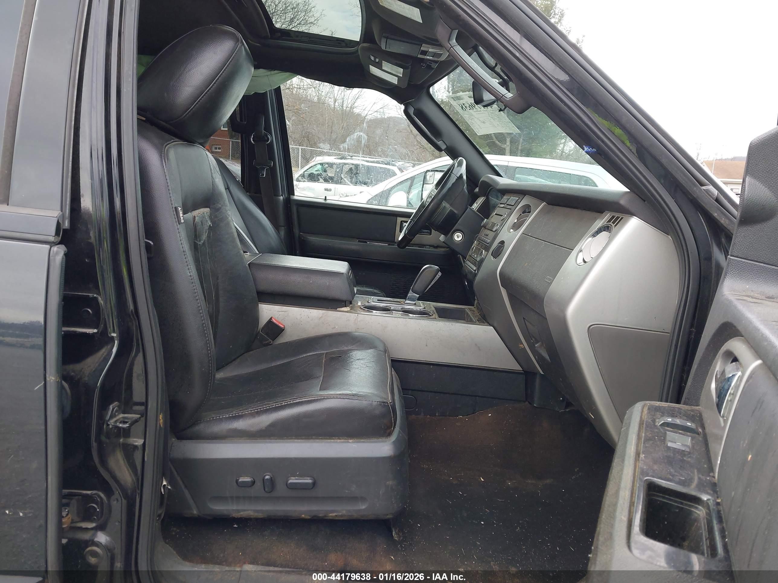 FORD EXPEDITION image 5