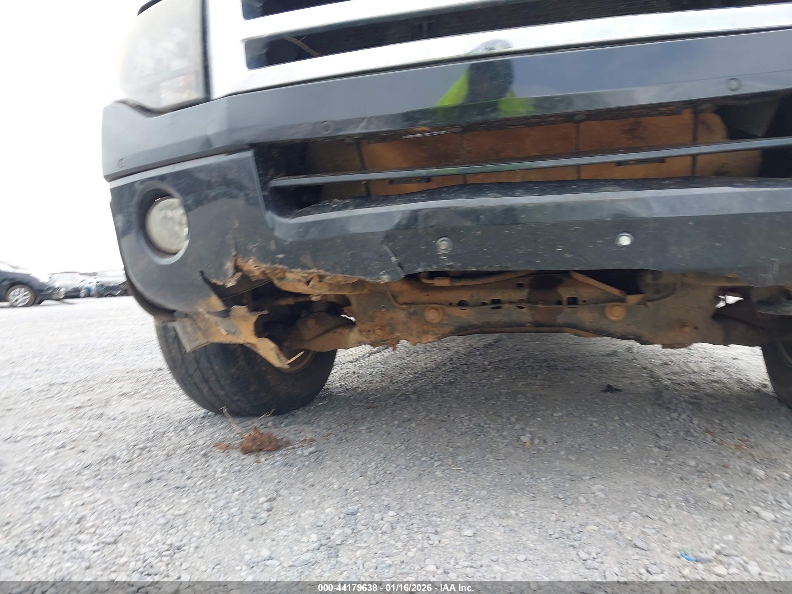FORD EXPEDITION image 6