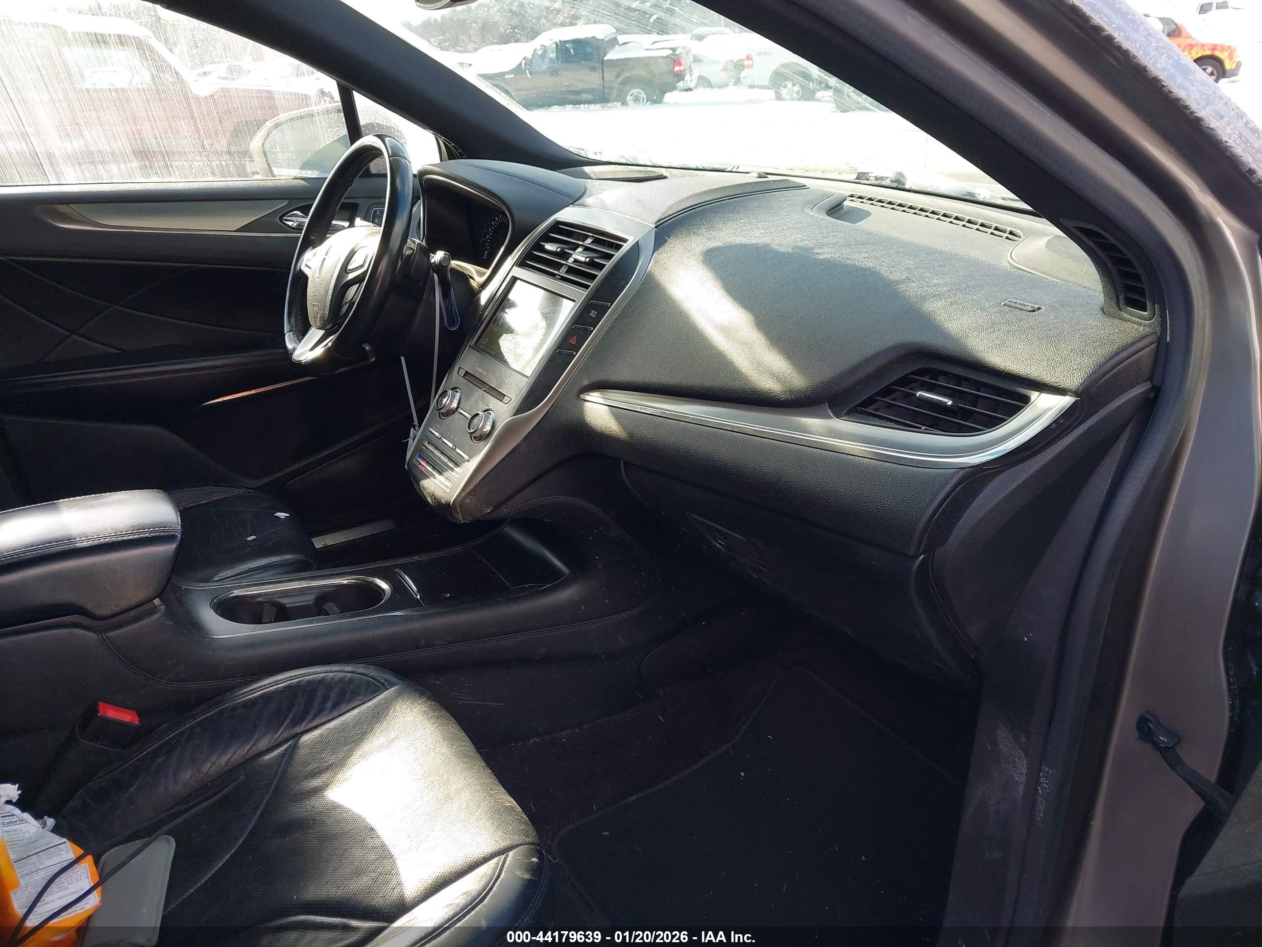 LINCOLN MKC image 5