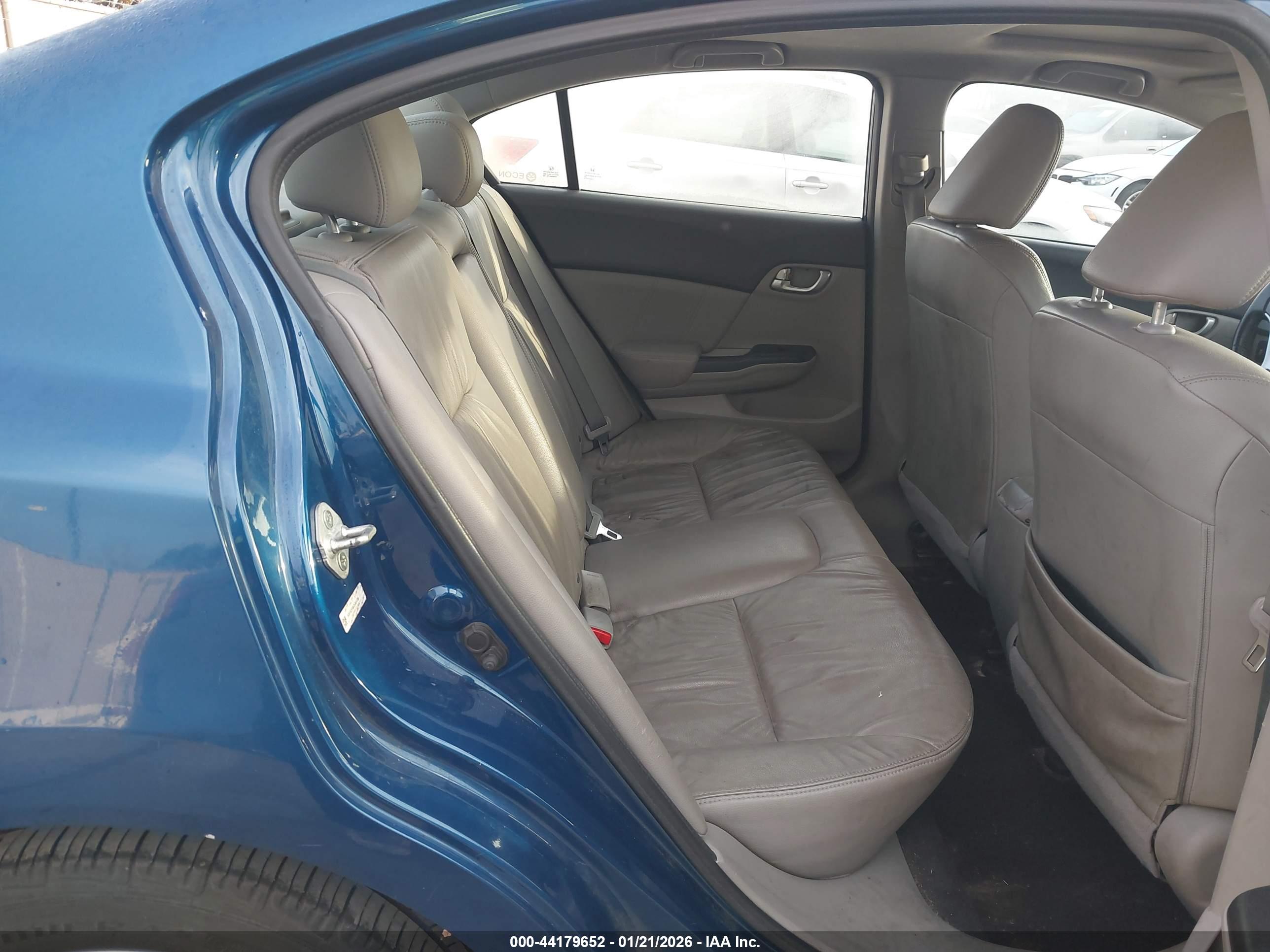 HONDA CIVIC image 8