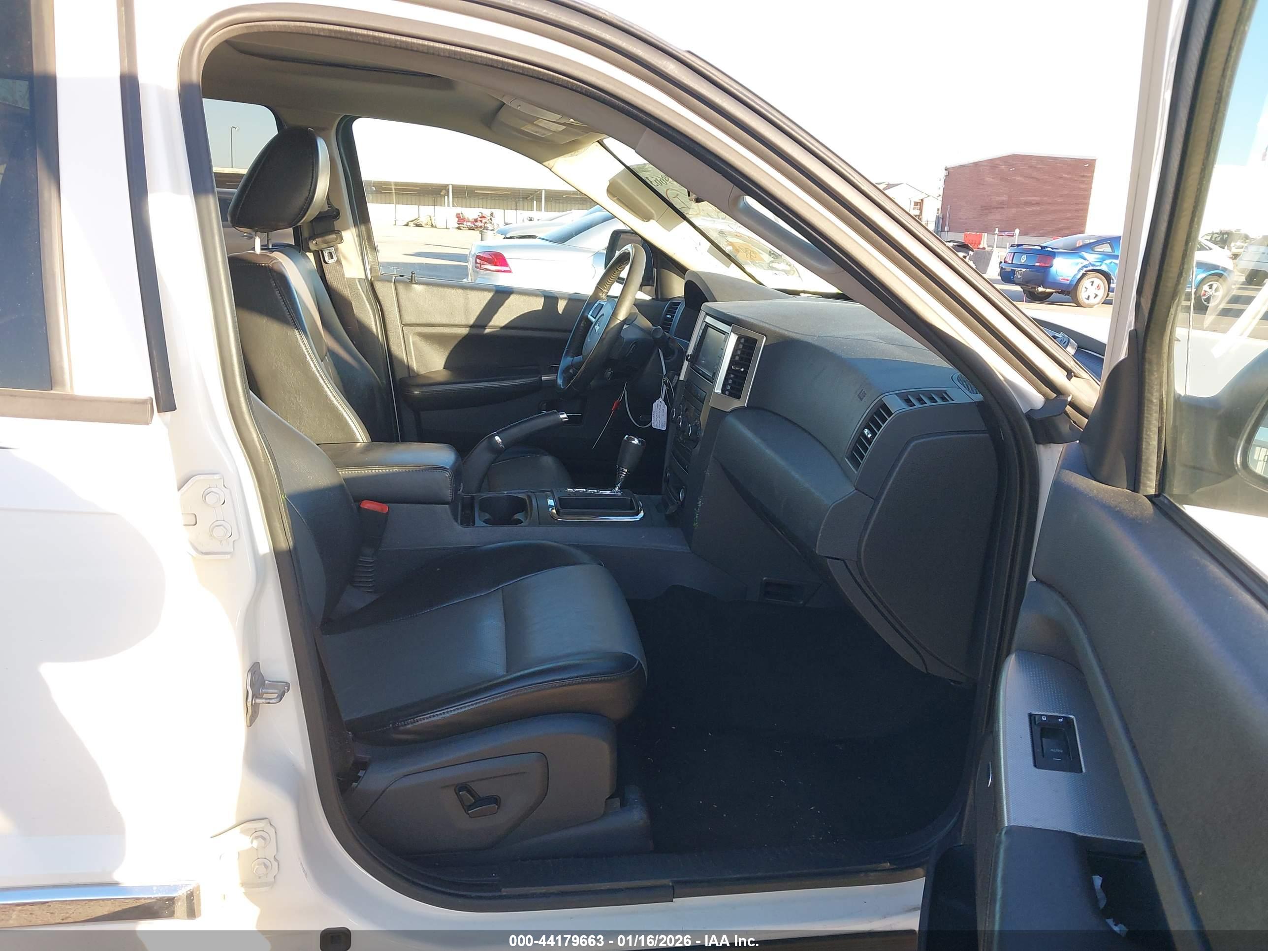JEEP GRAND image 5