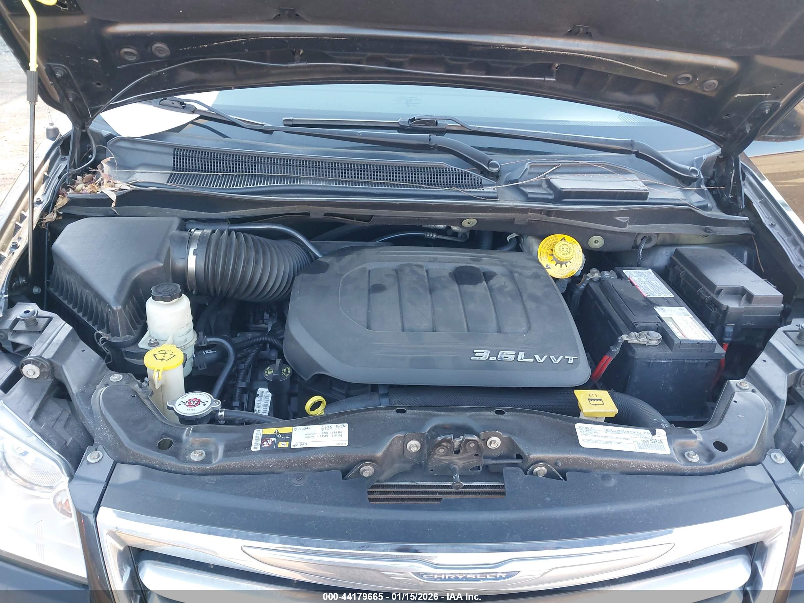 CHRYSLER TOWN image 10