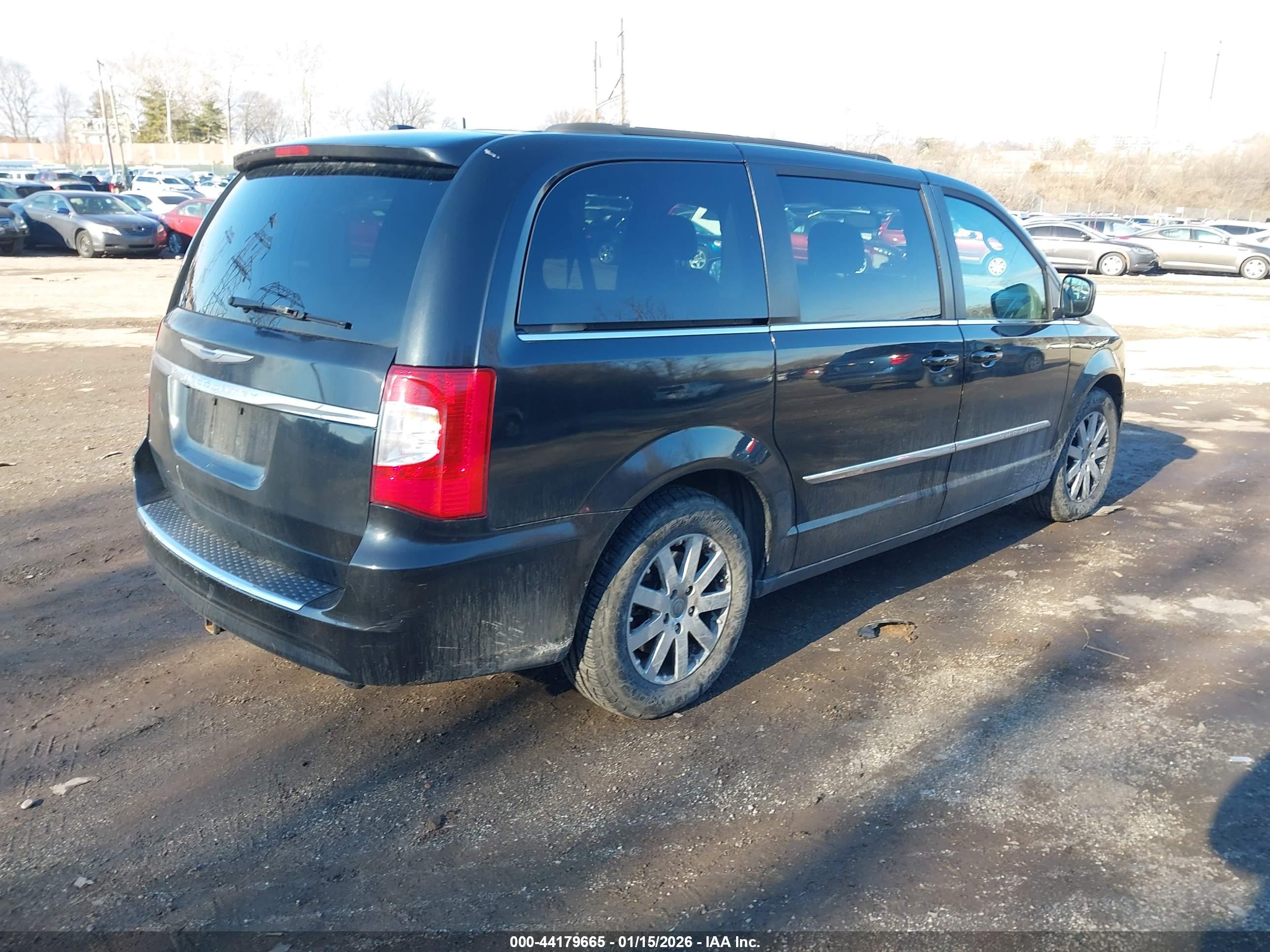 CHRYSLER TOWN image 4