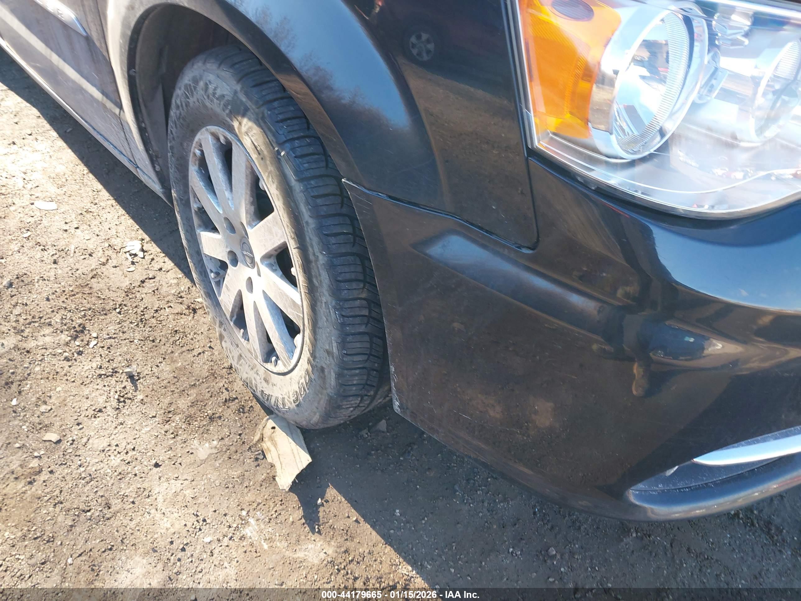 CHRYSLER TOWN image 6