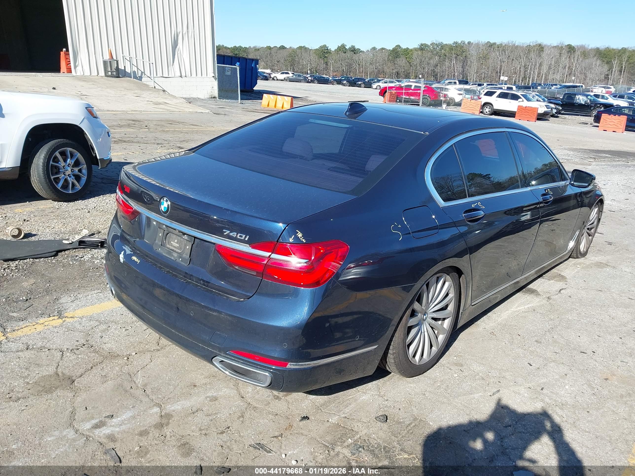 BMW 740I image 4