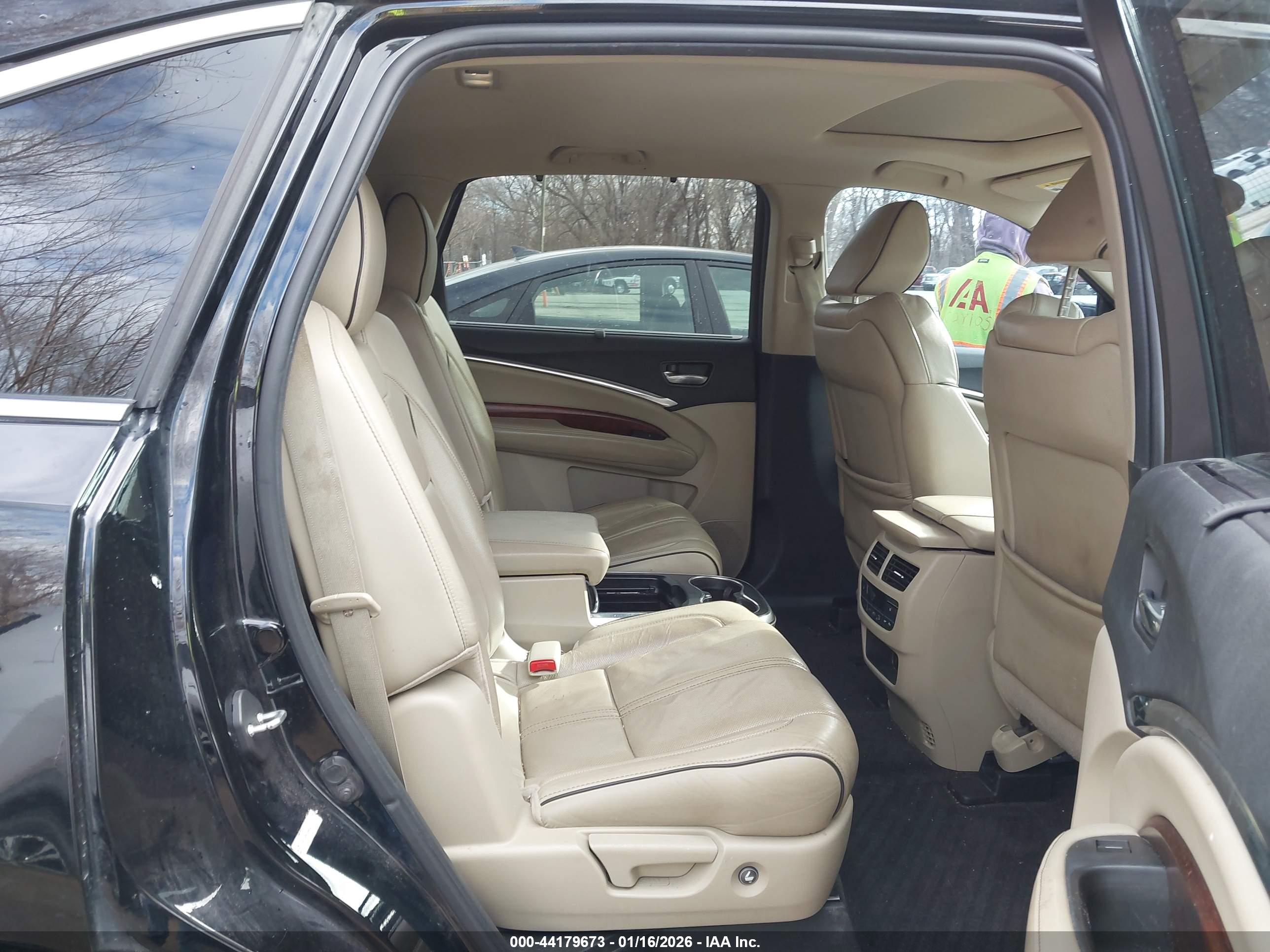 ACURA MDX image 8
