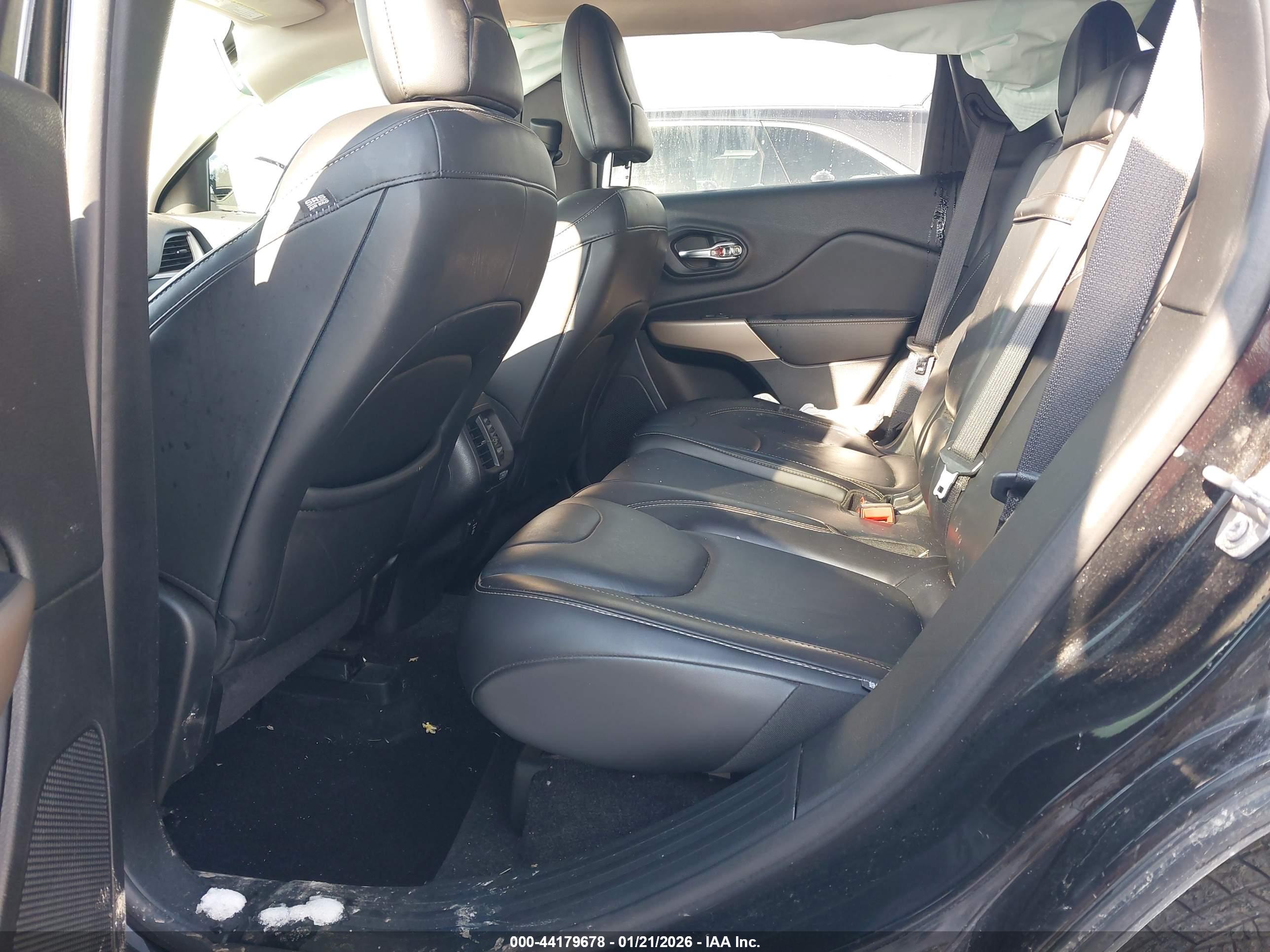 JEEP CHEROKEE image 8