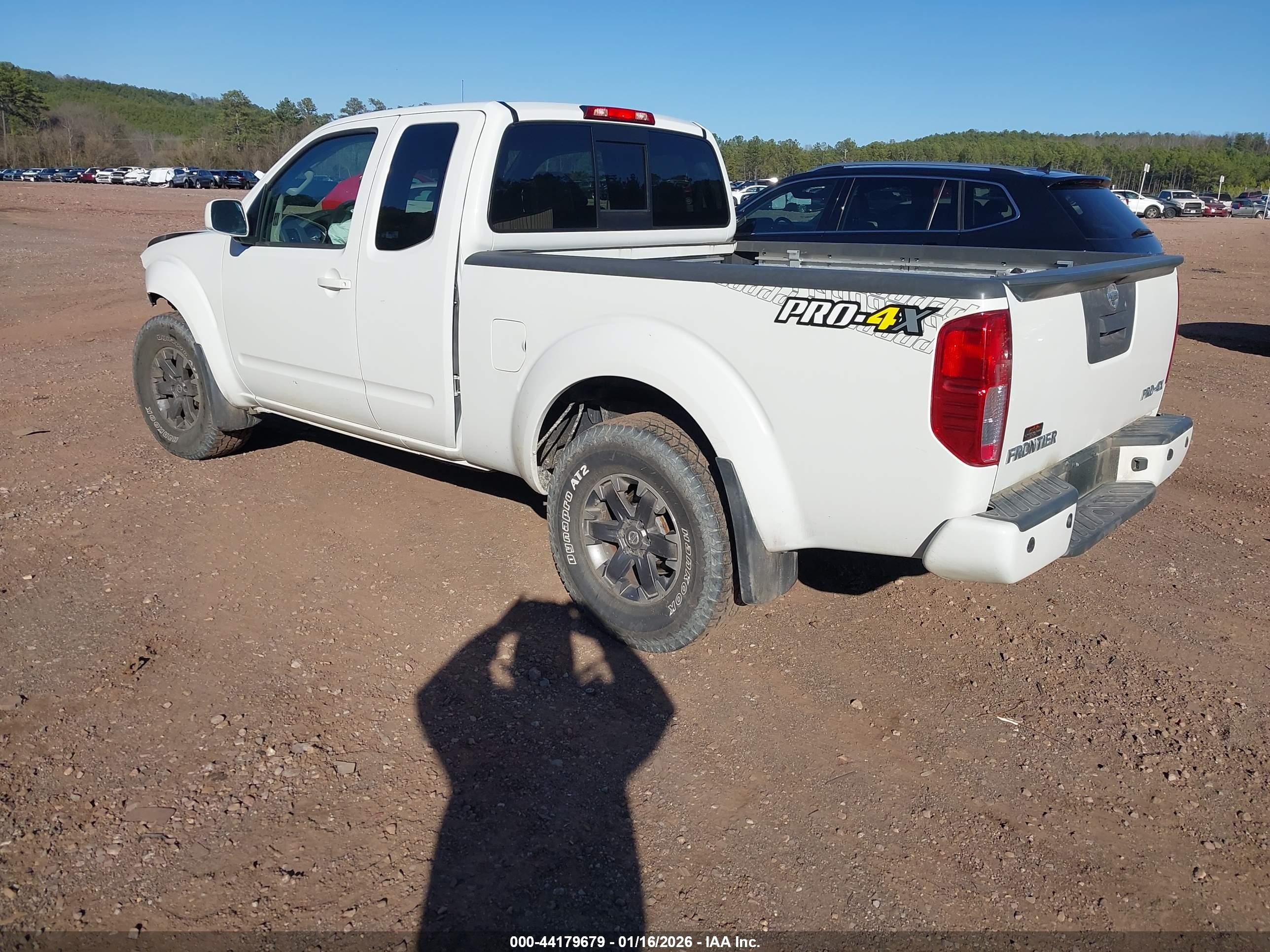 NISSAN FRONTIER image 3