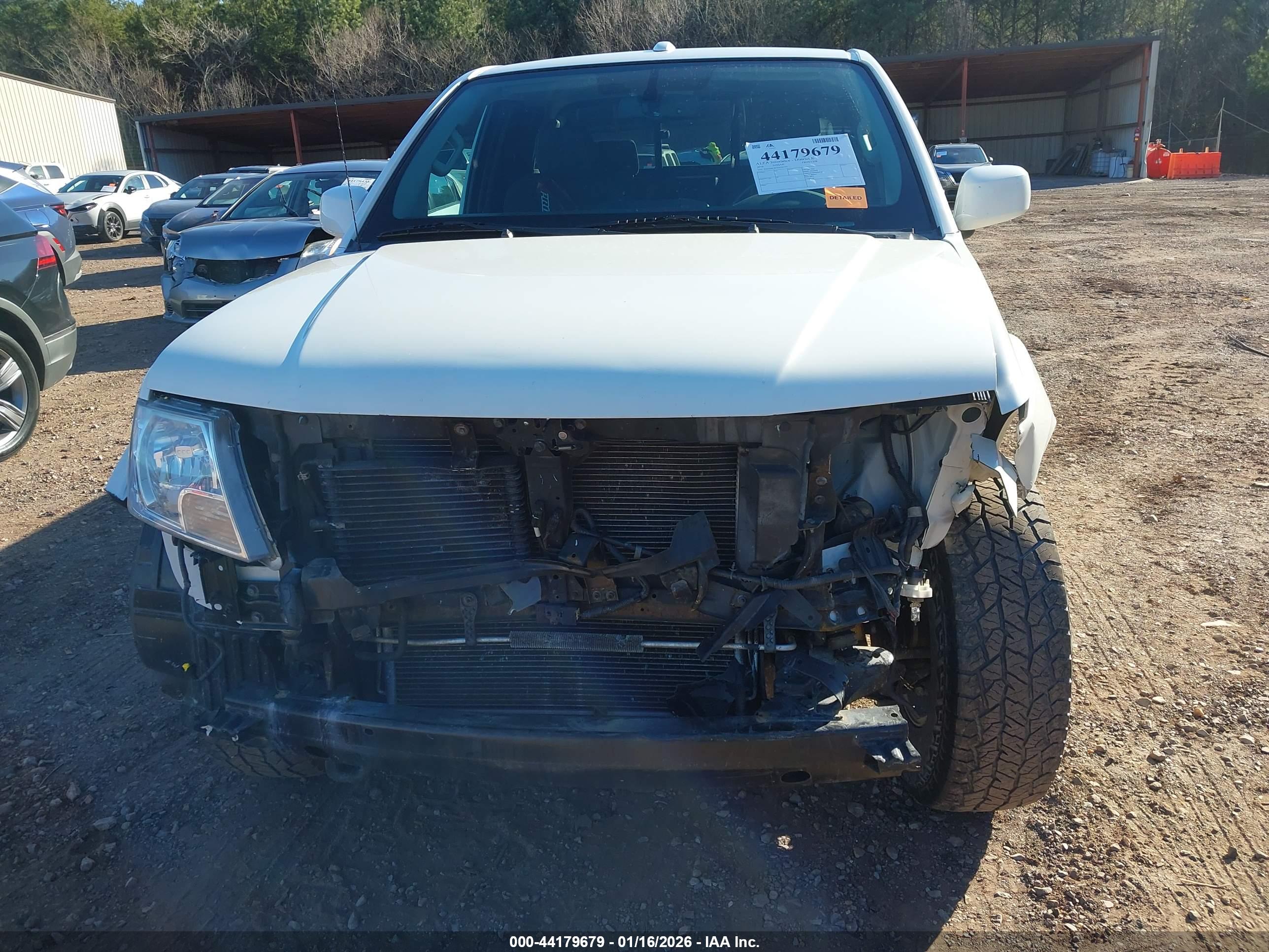 NISSAN FRONTIER image 6