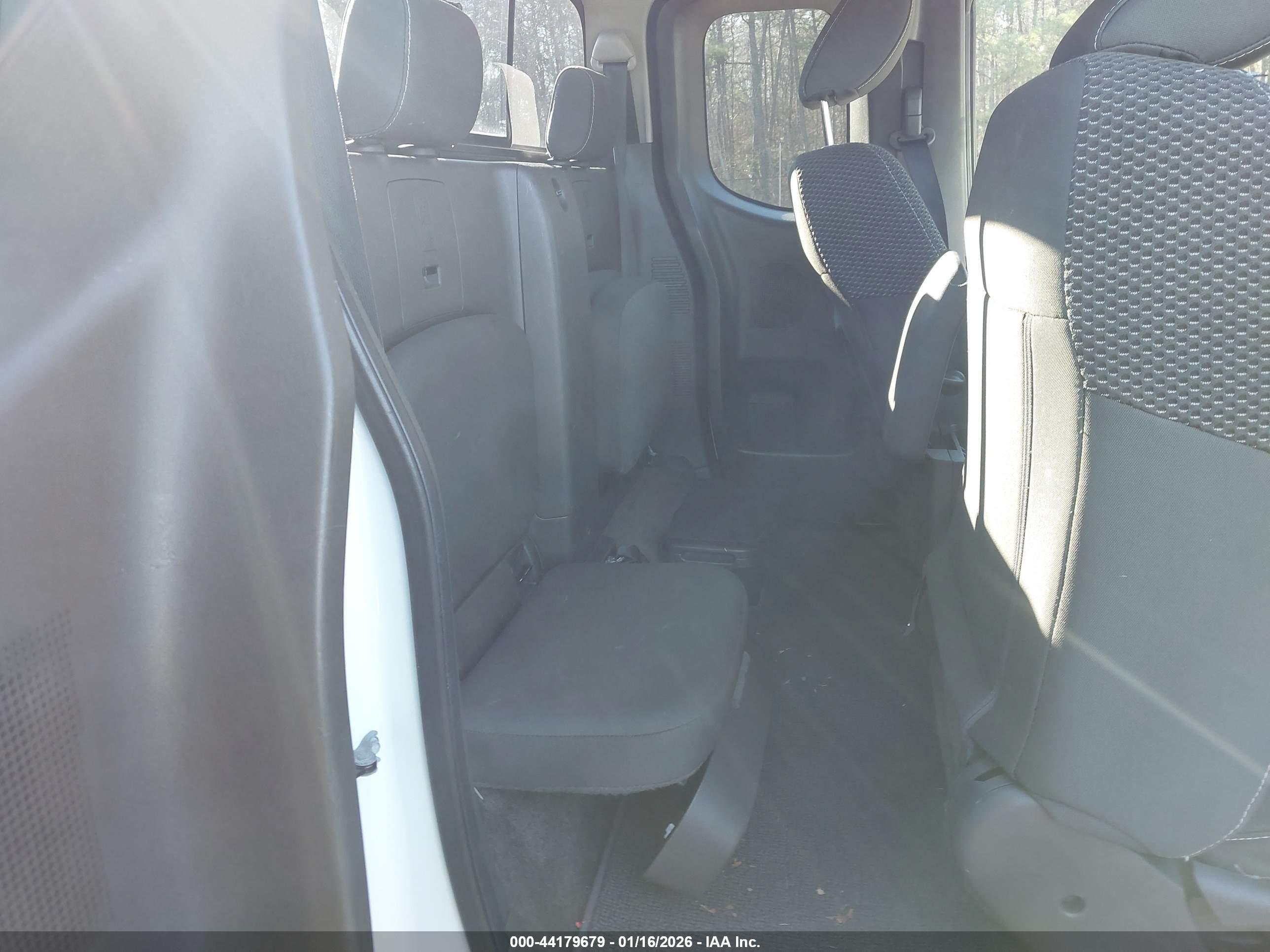 NISSAN FRONTIER image 8