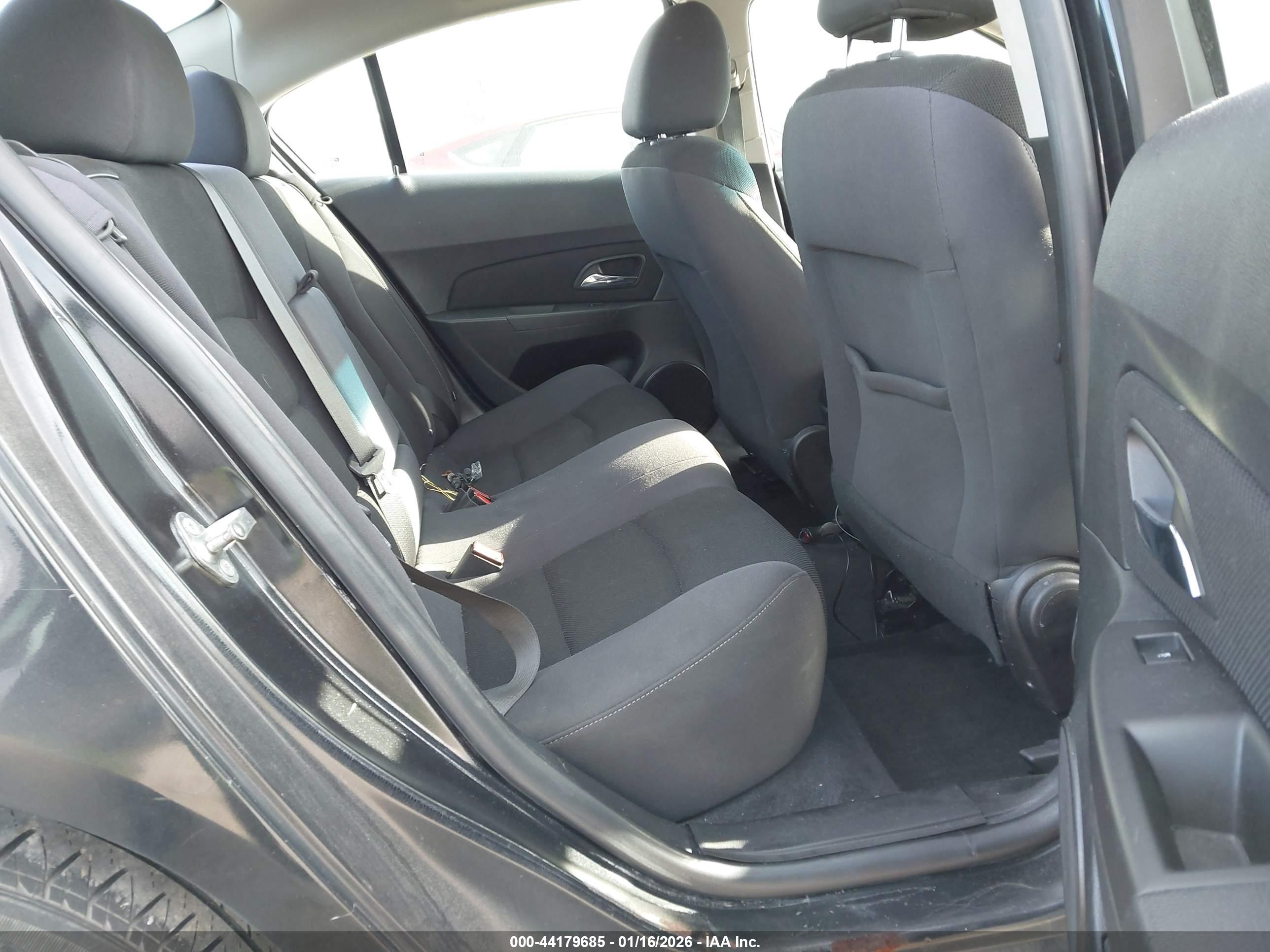 CHEVROLET CRUZE image 8
