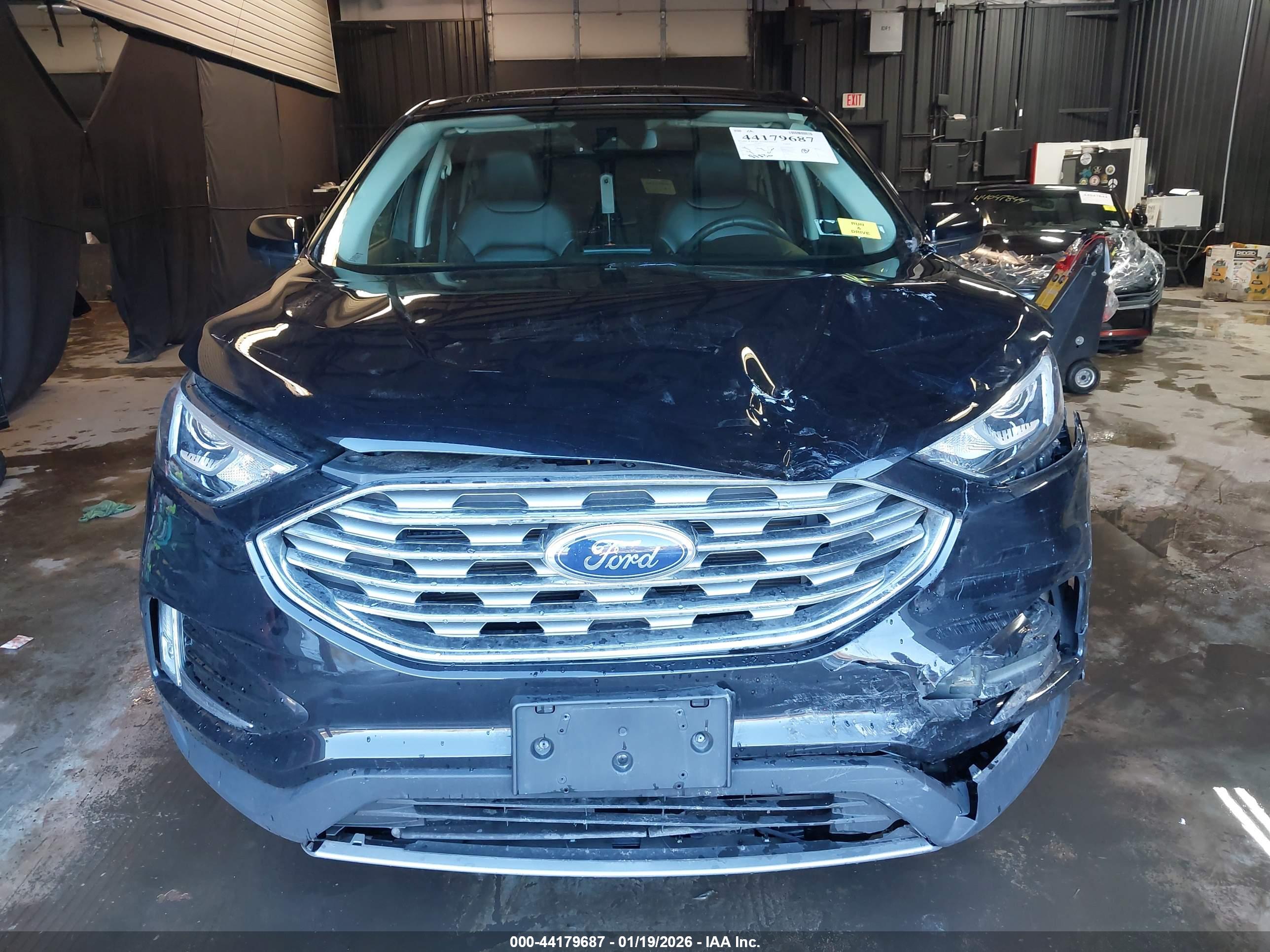 FORD EDGE image 6