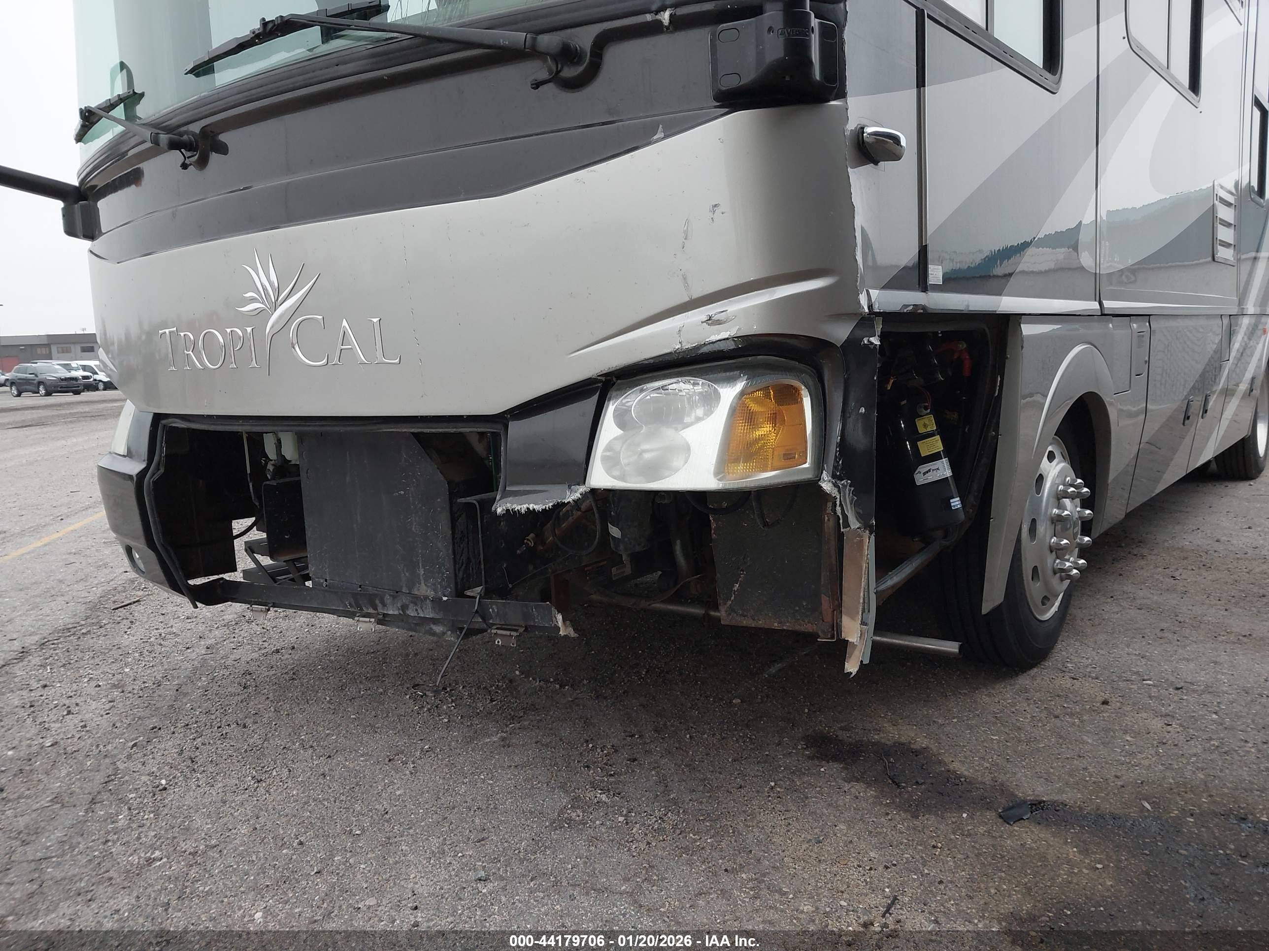 FREIGHTLINER CHASSIS image 6
