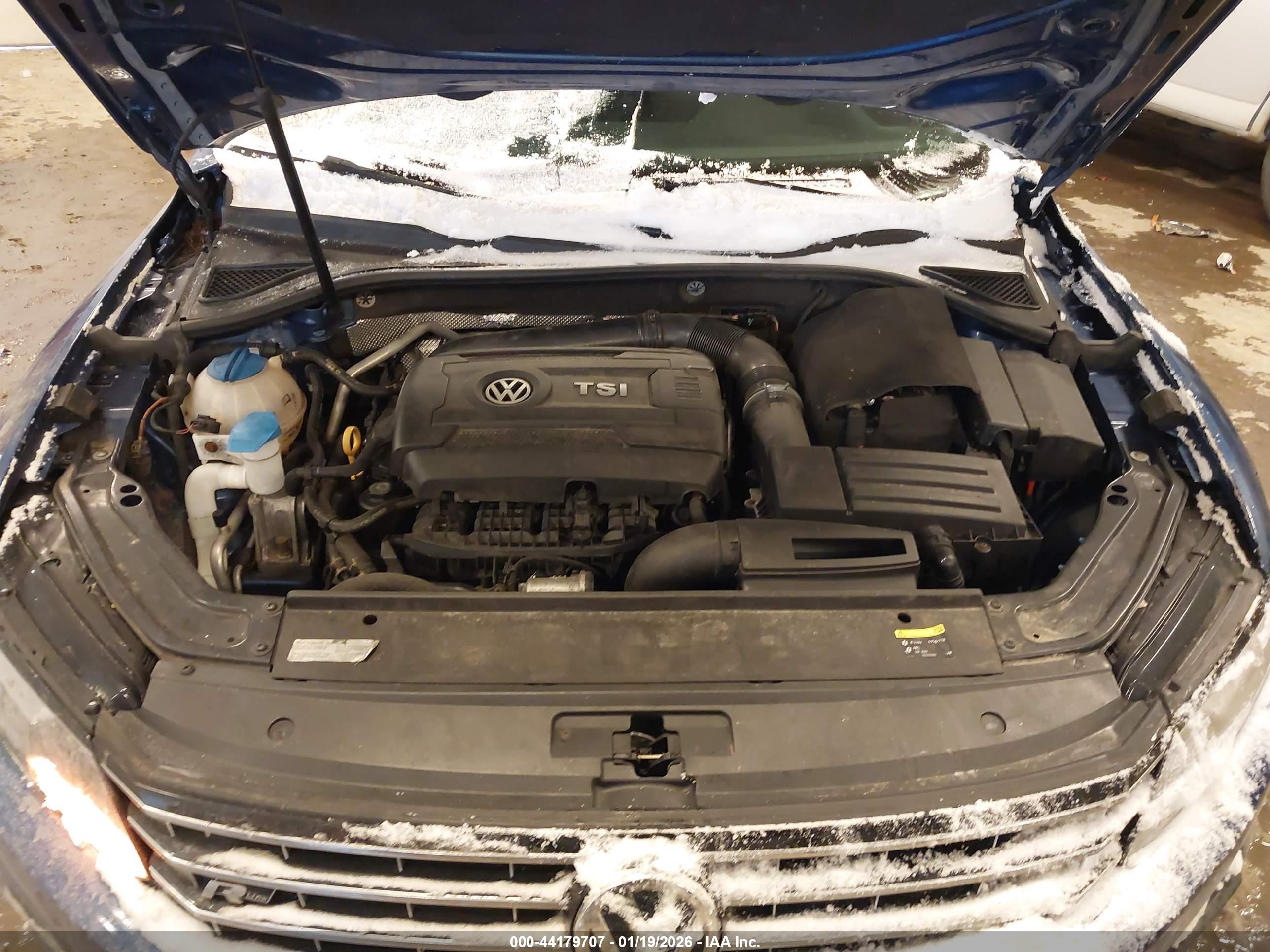 VOLKSWAGEN PASSAT image 10