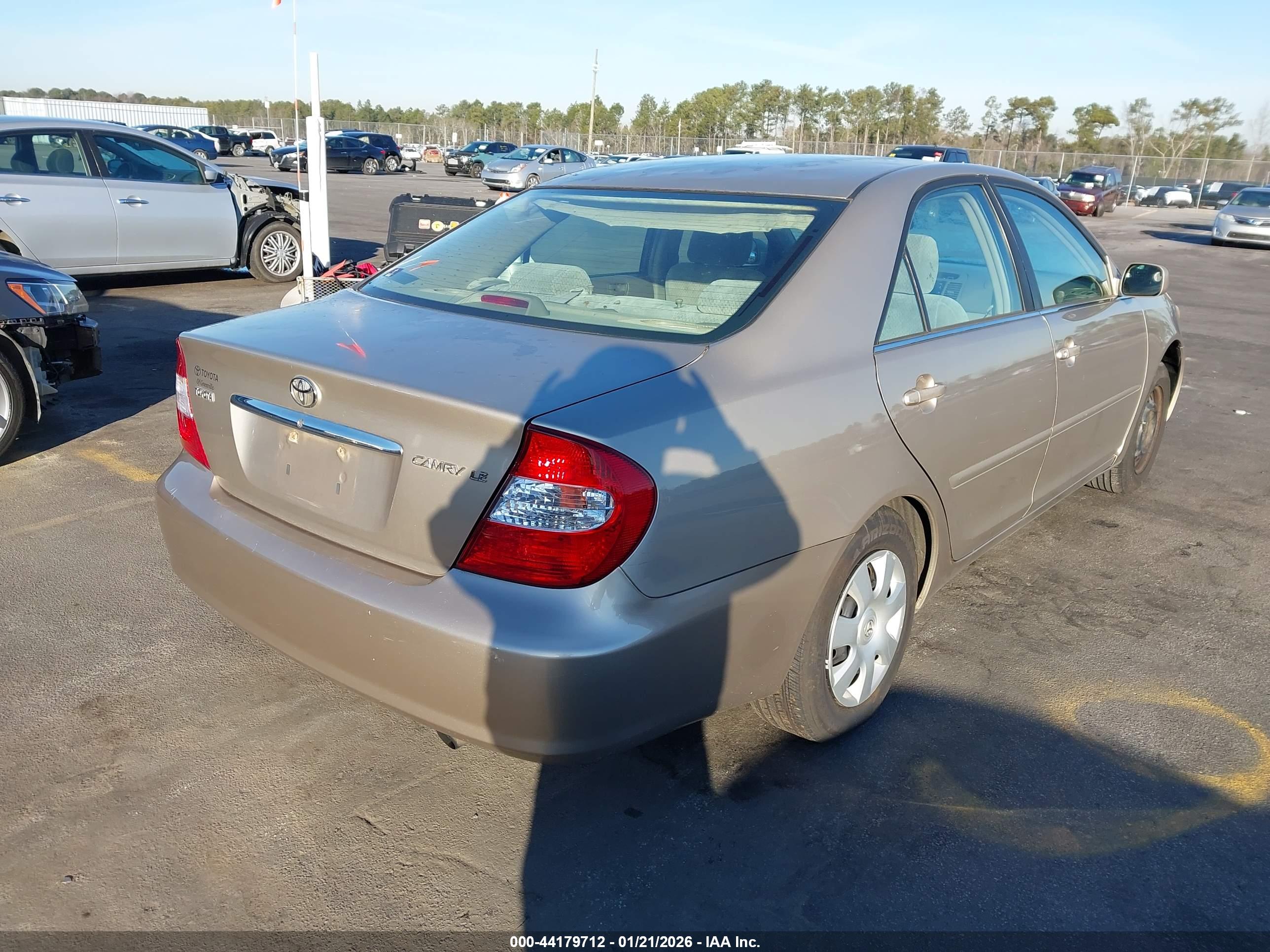 TOYOTA CAMRY image 4
