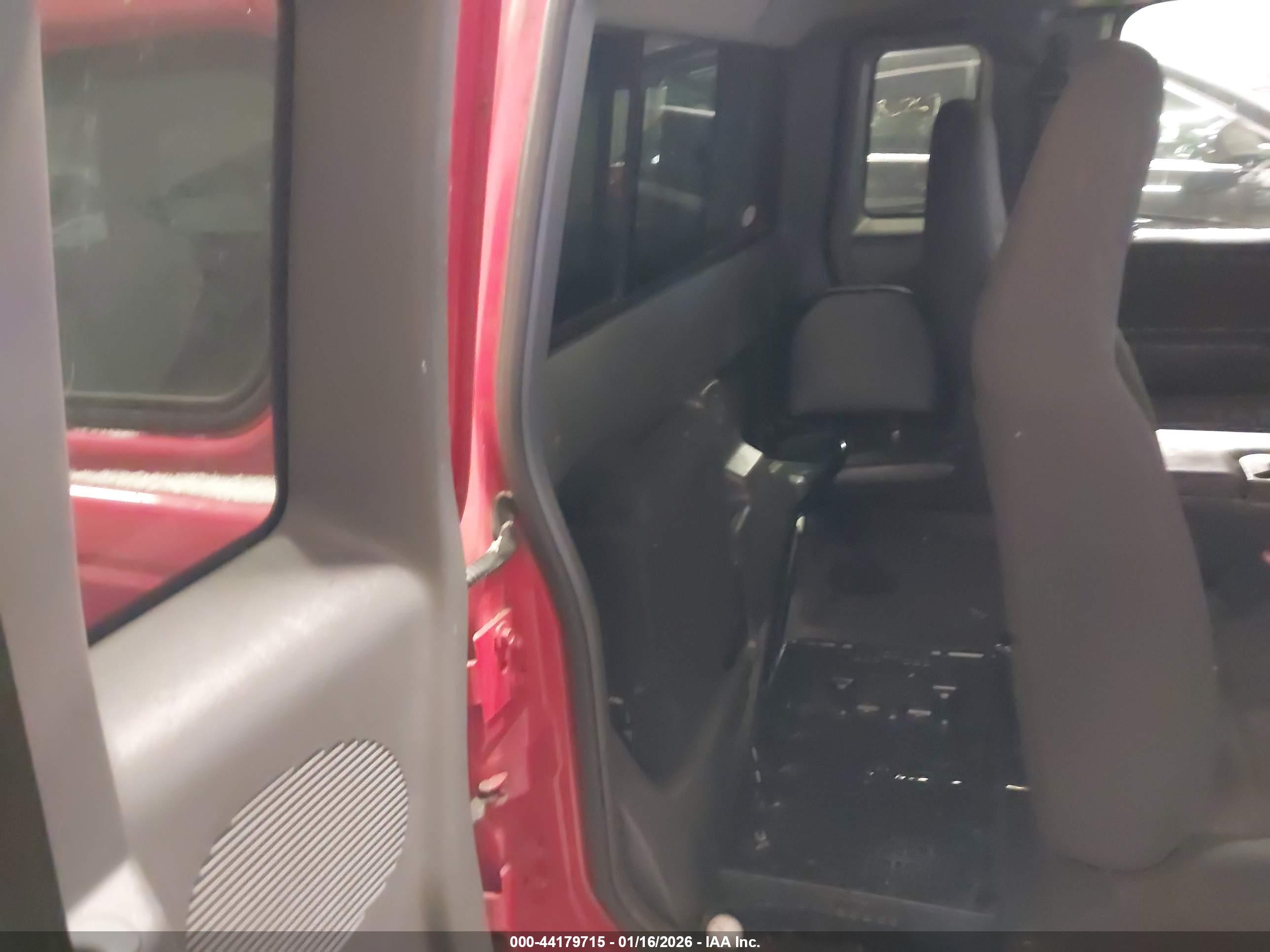 FORD RANGER image 8
