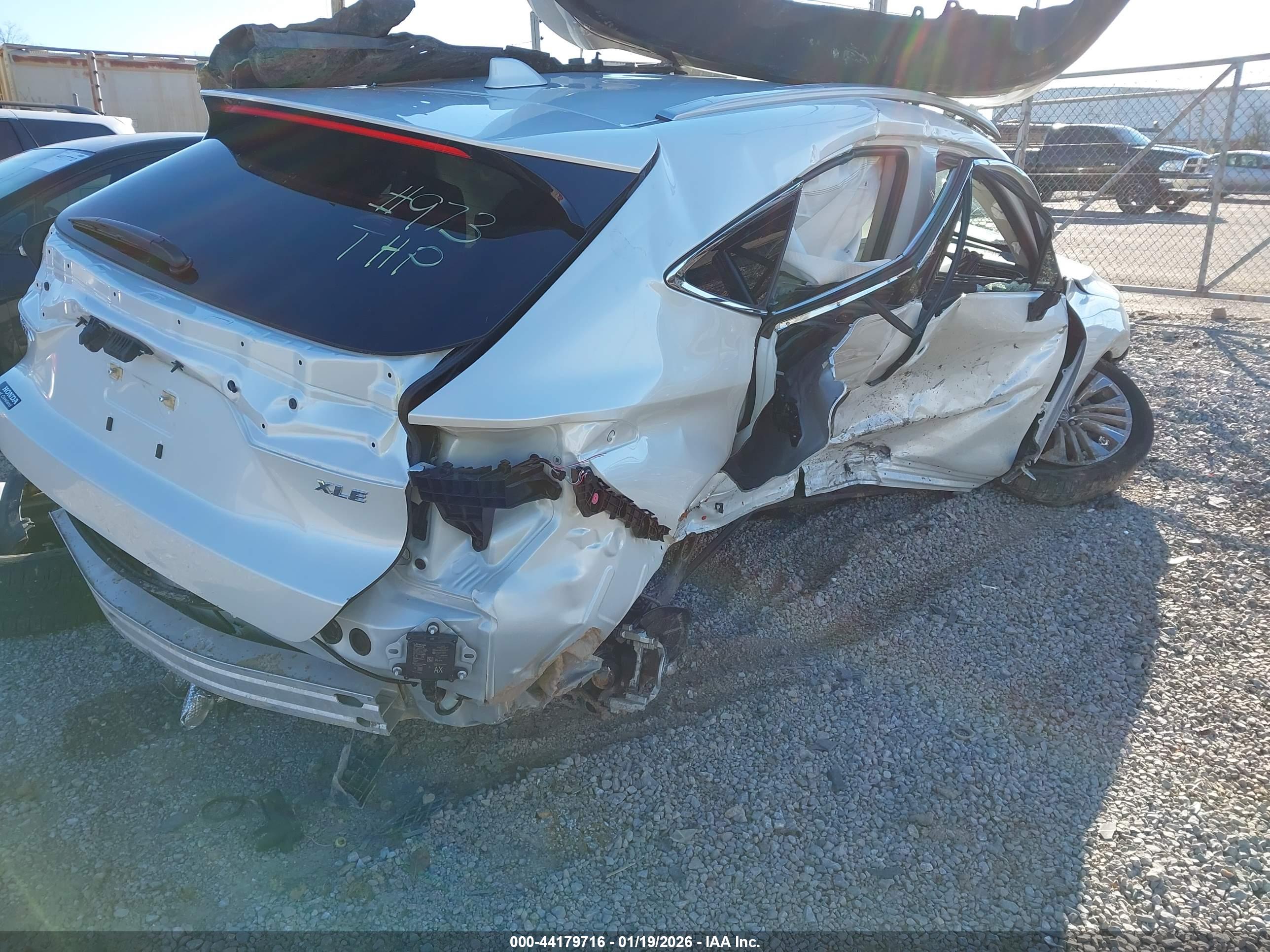 TOYOTA VENZA image 4