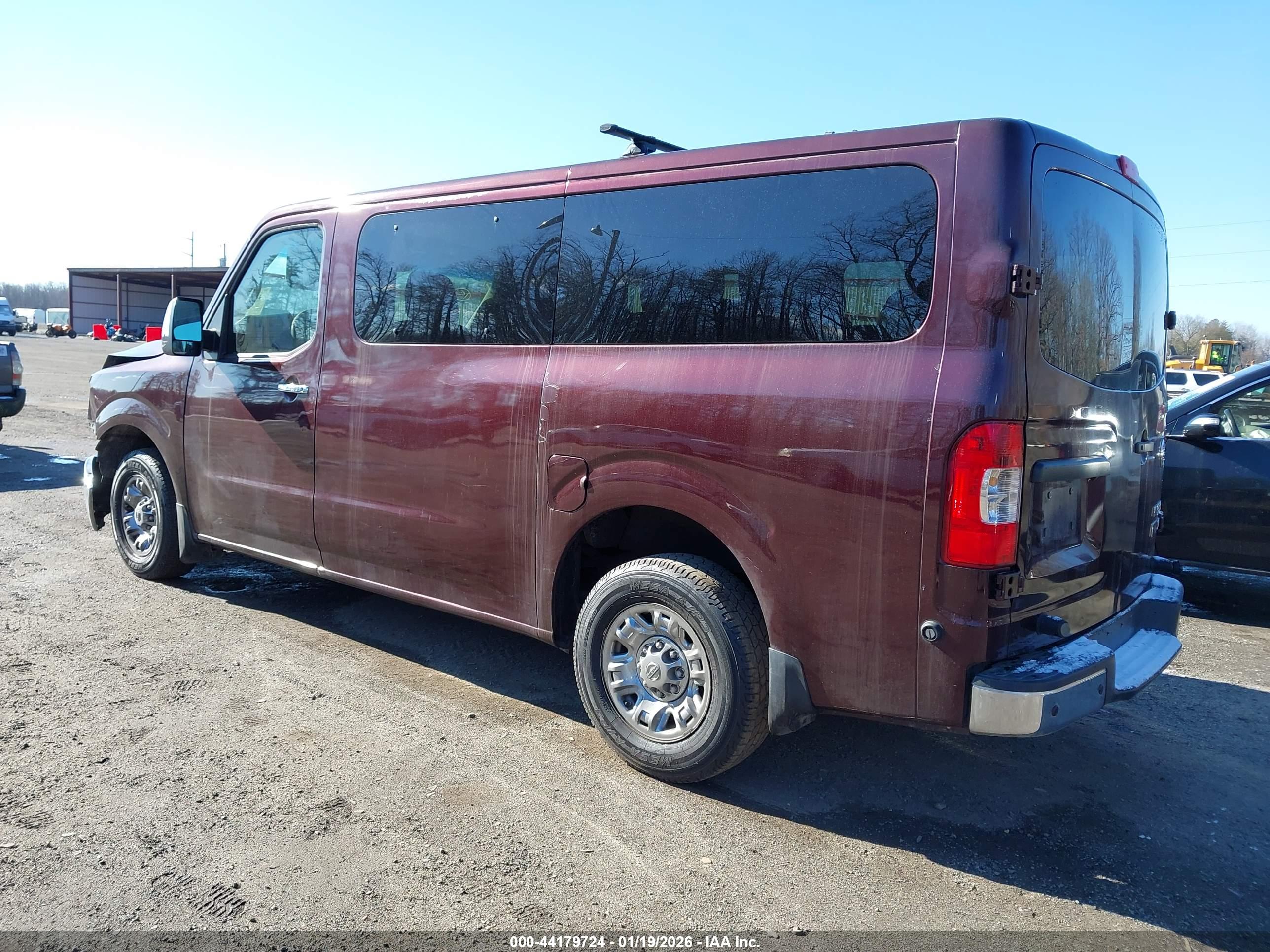 NISSAN NV image 3