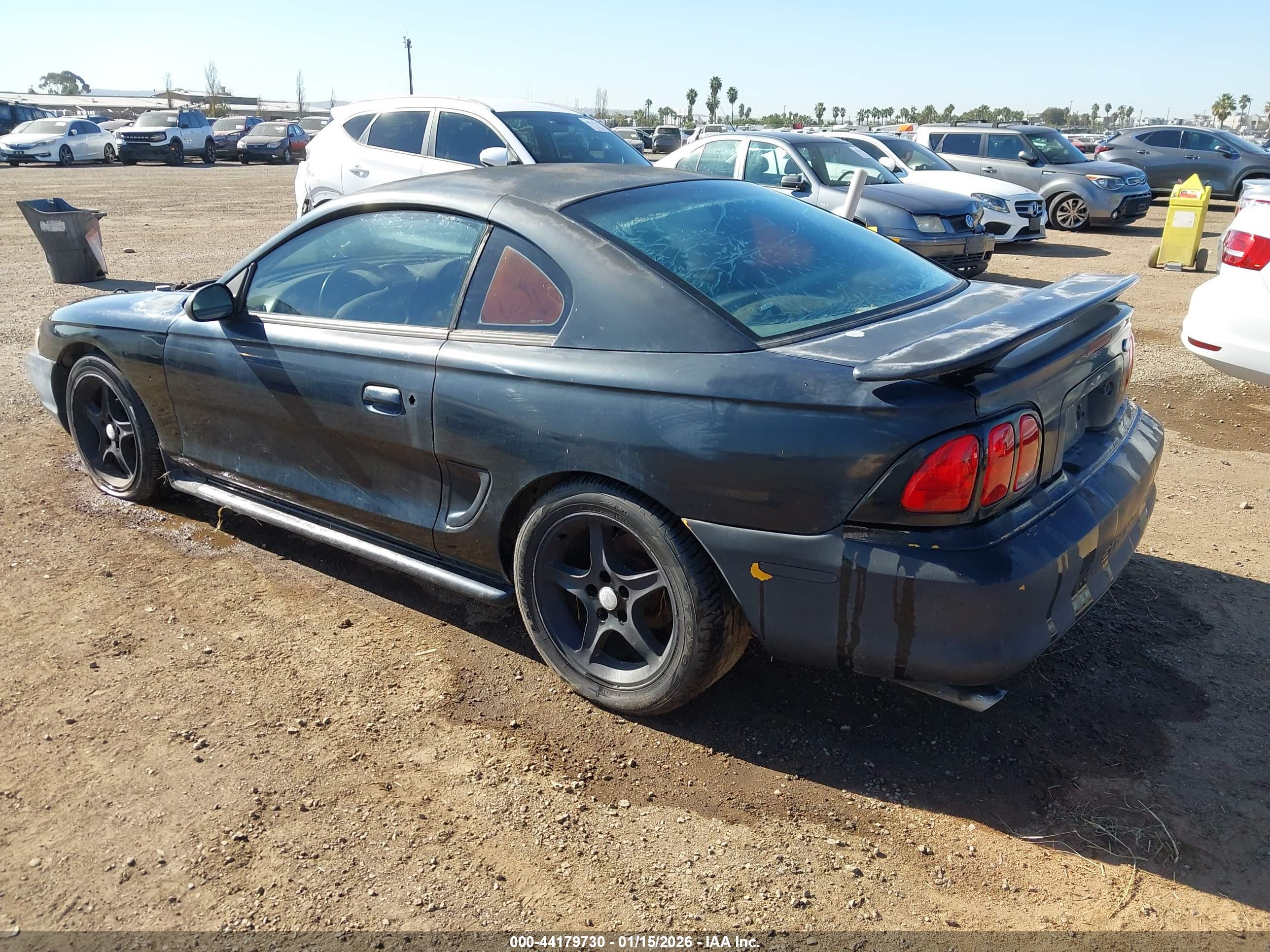 FORD MUSTANG image 3