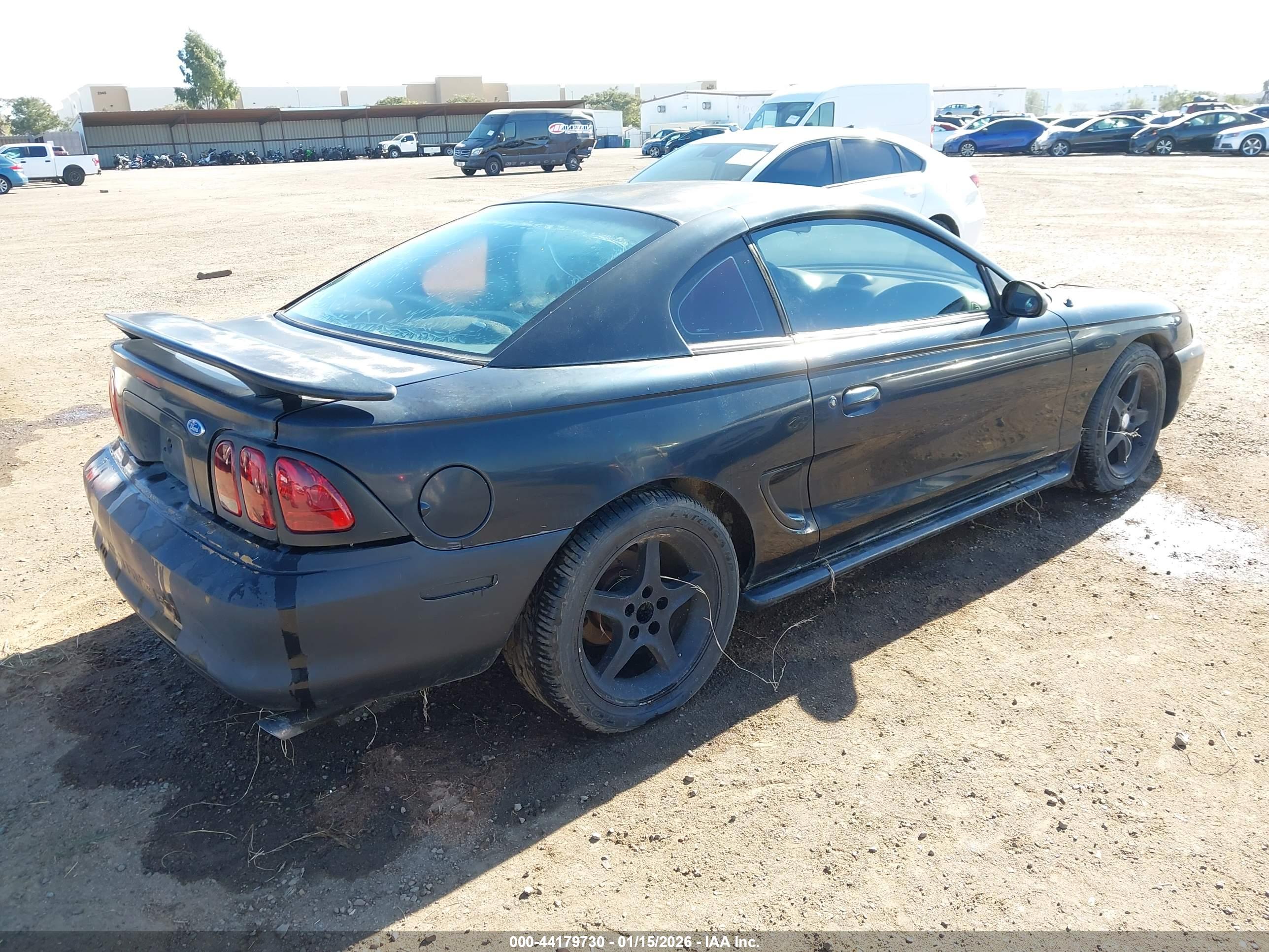 FORD MUSTANG image 4