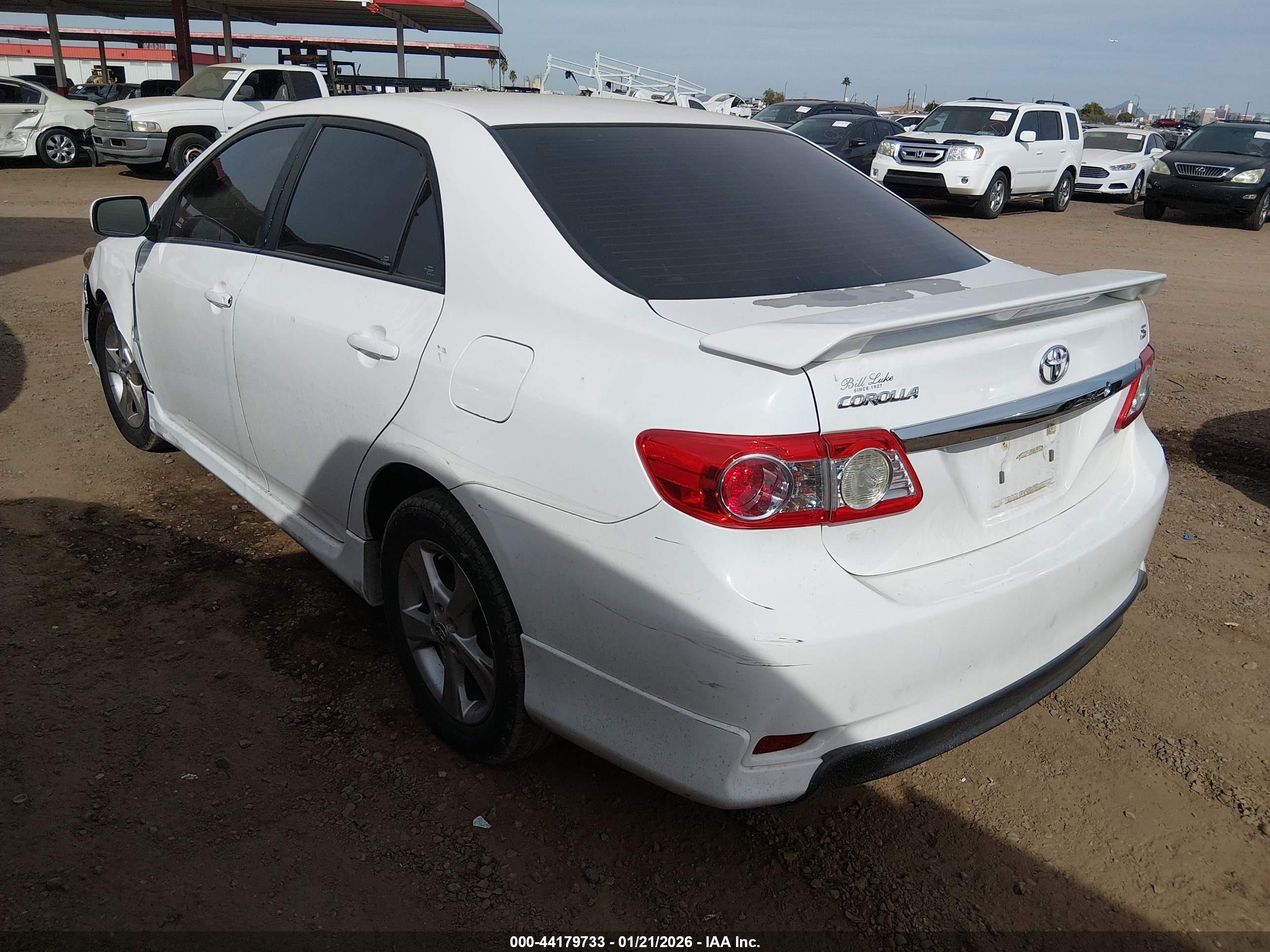 TOYOTA COROLLA image 3