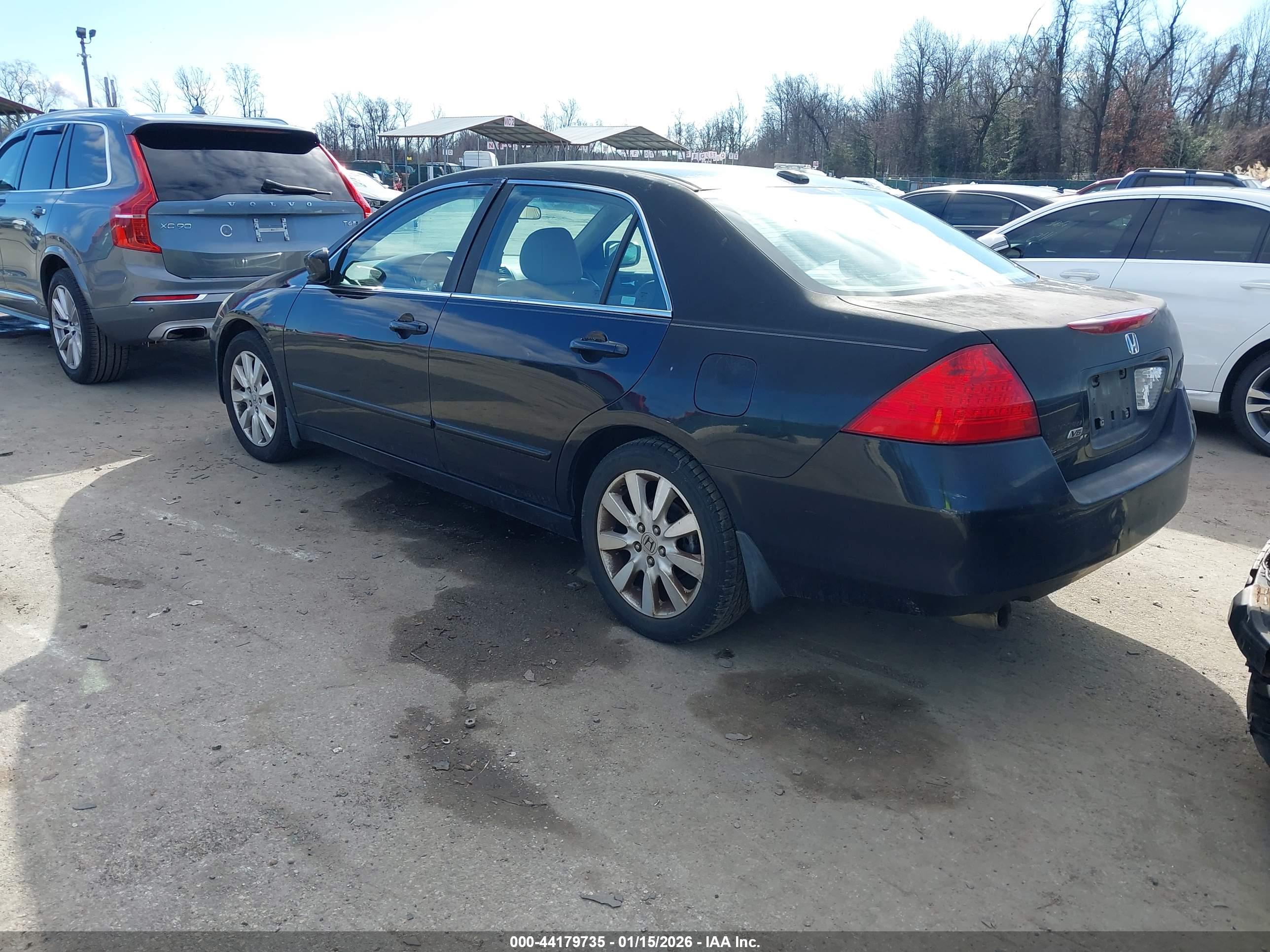 HONDA ACCORD image 3