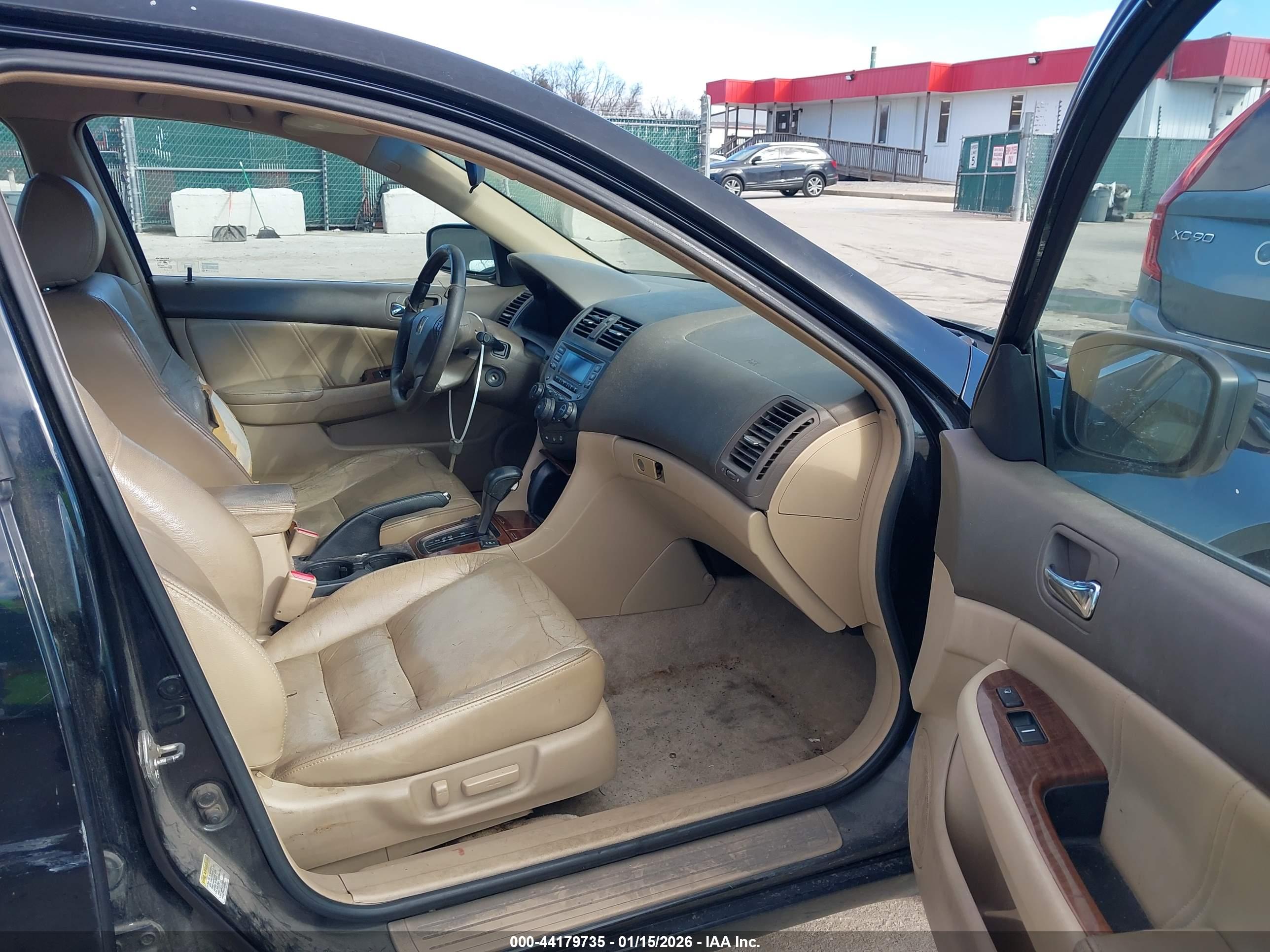 HONDA ACCORD image 5