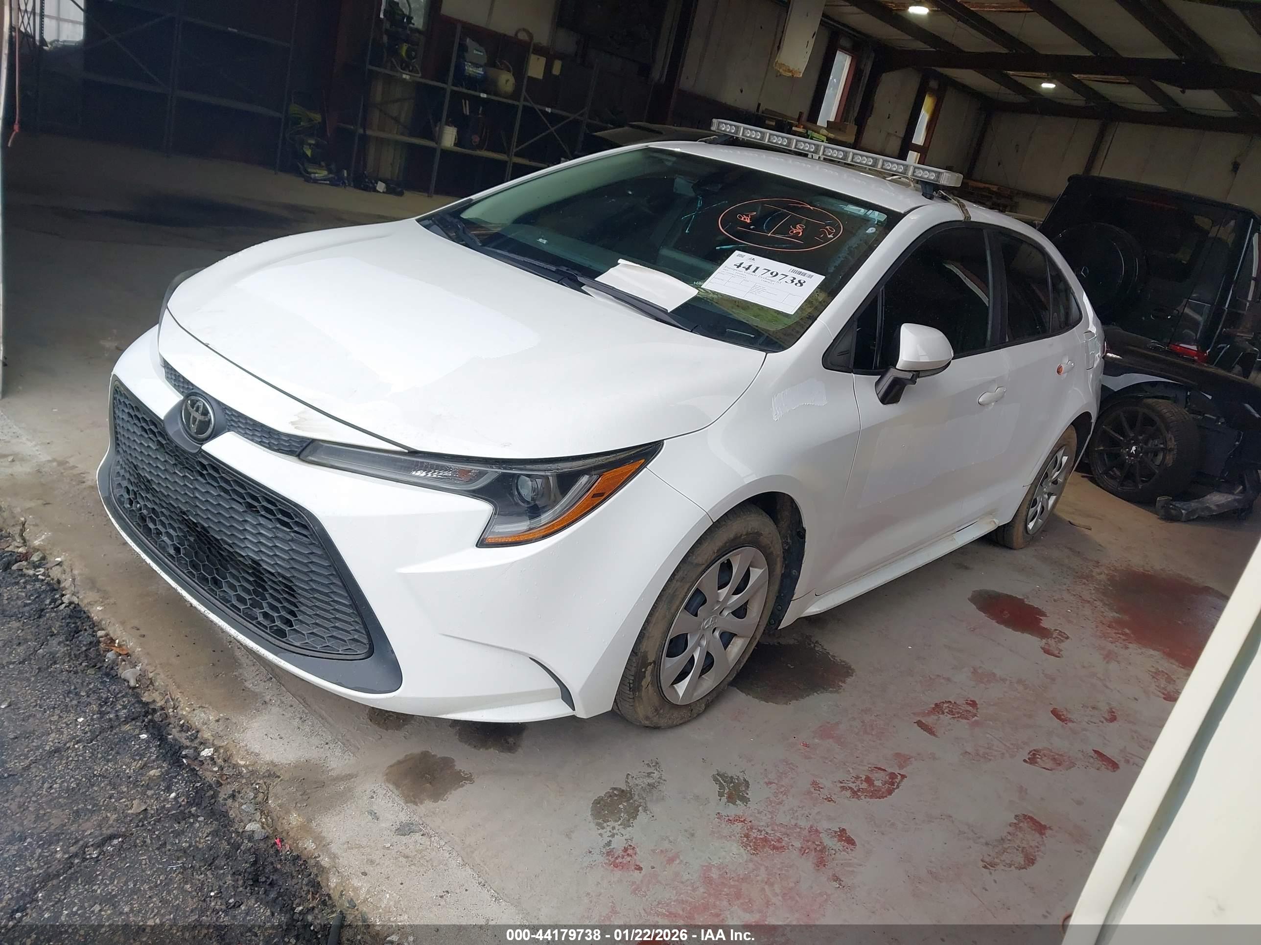 TOYOTA COROLLA image 2