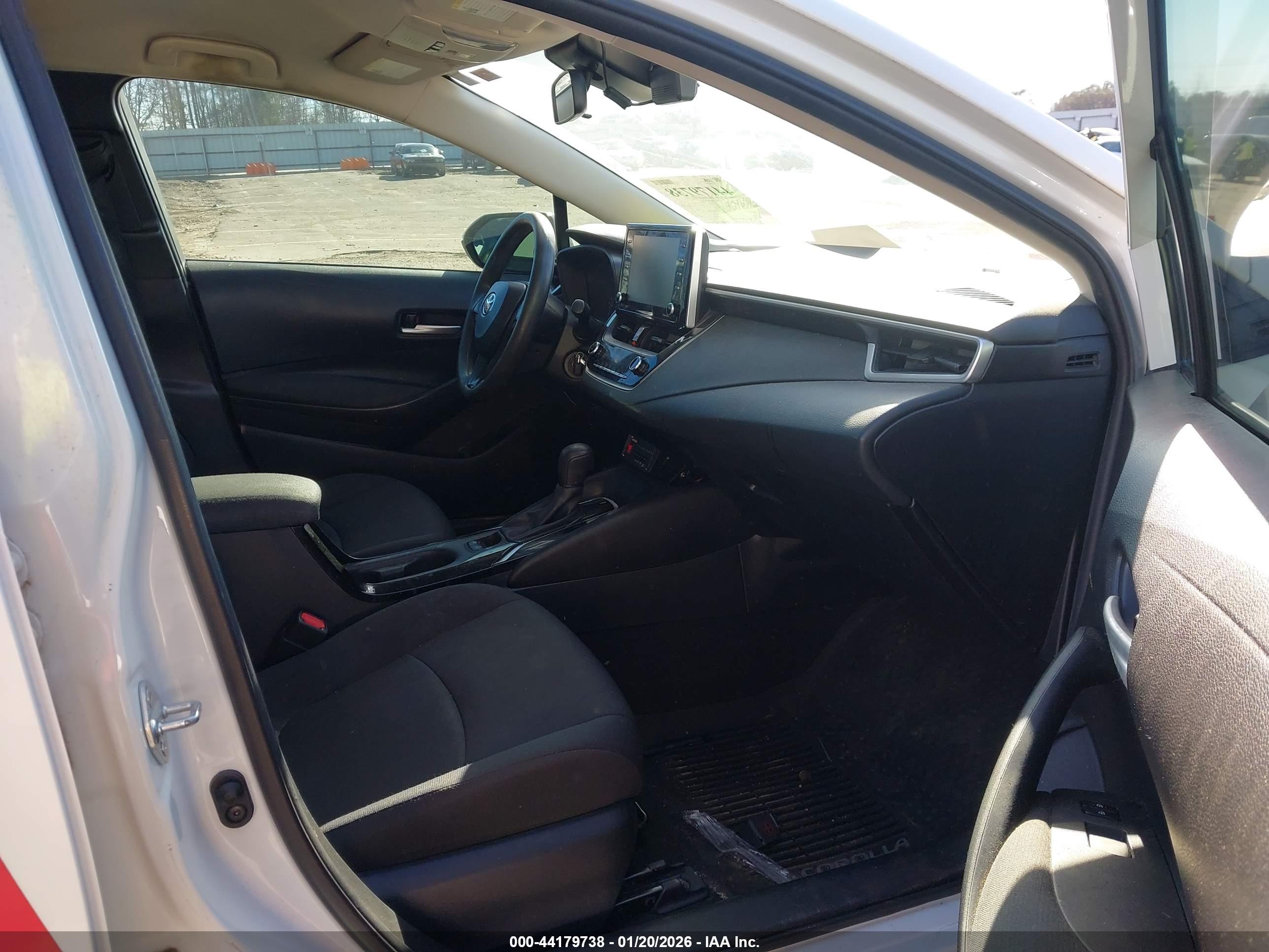 TOYOTA COROLLA image 5