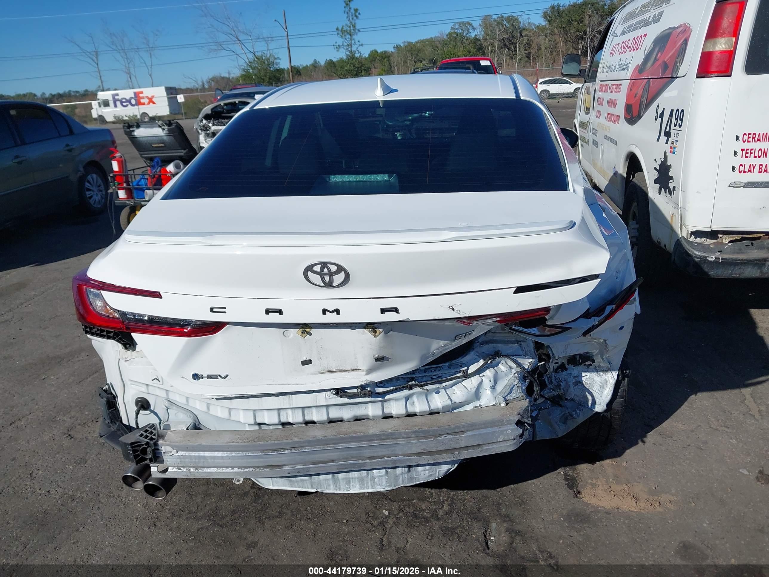 TOYOTA CAMRY image 6