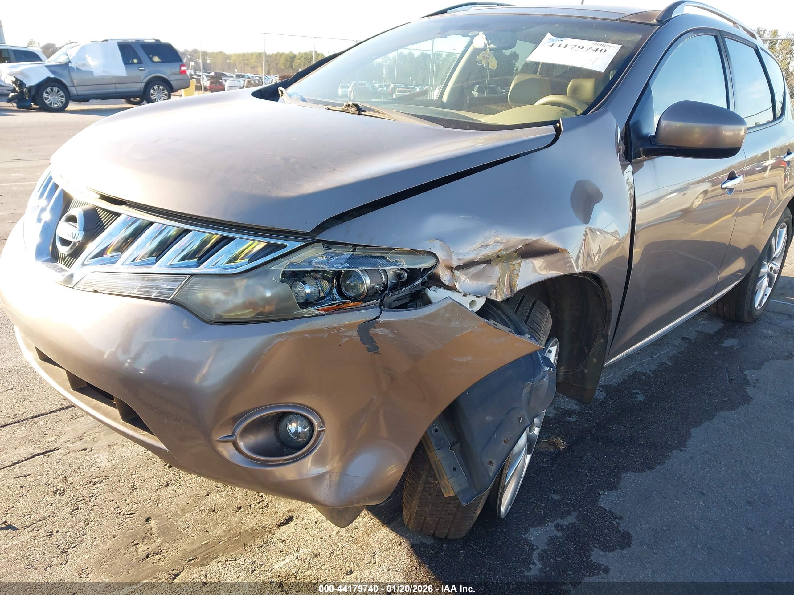 NISSAN MURANO image 6