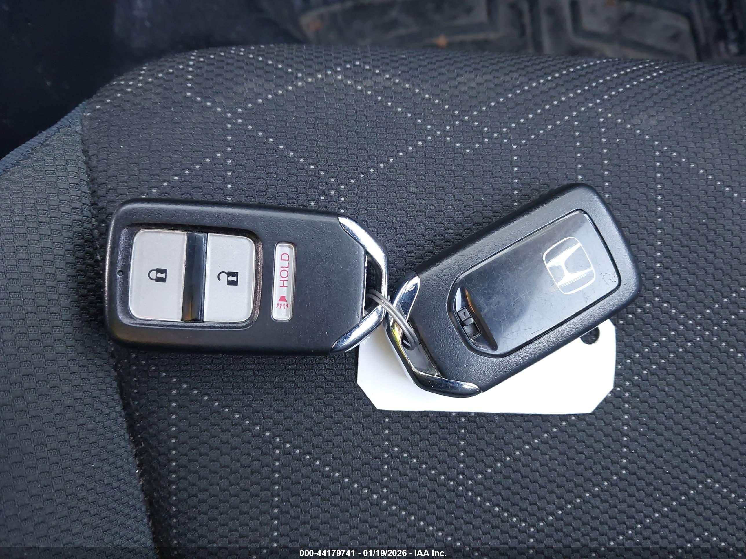 HONDA FIT image 11