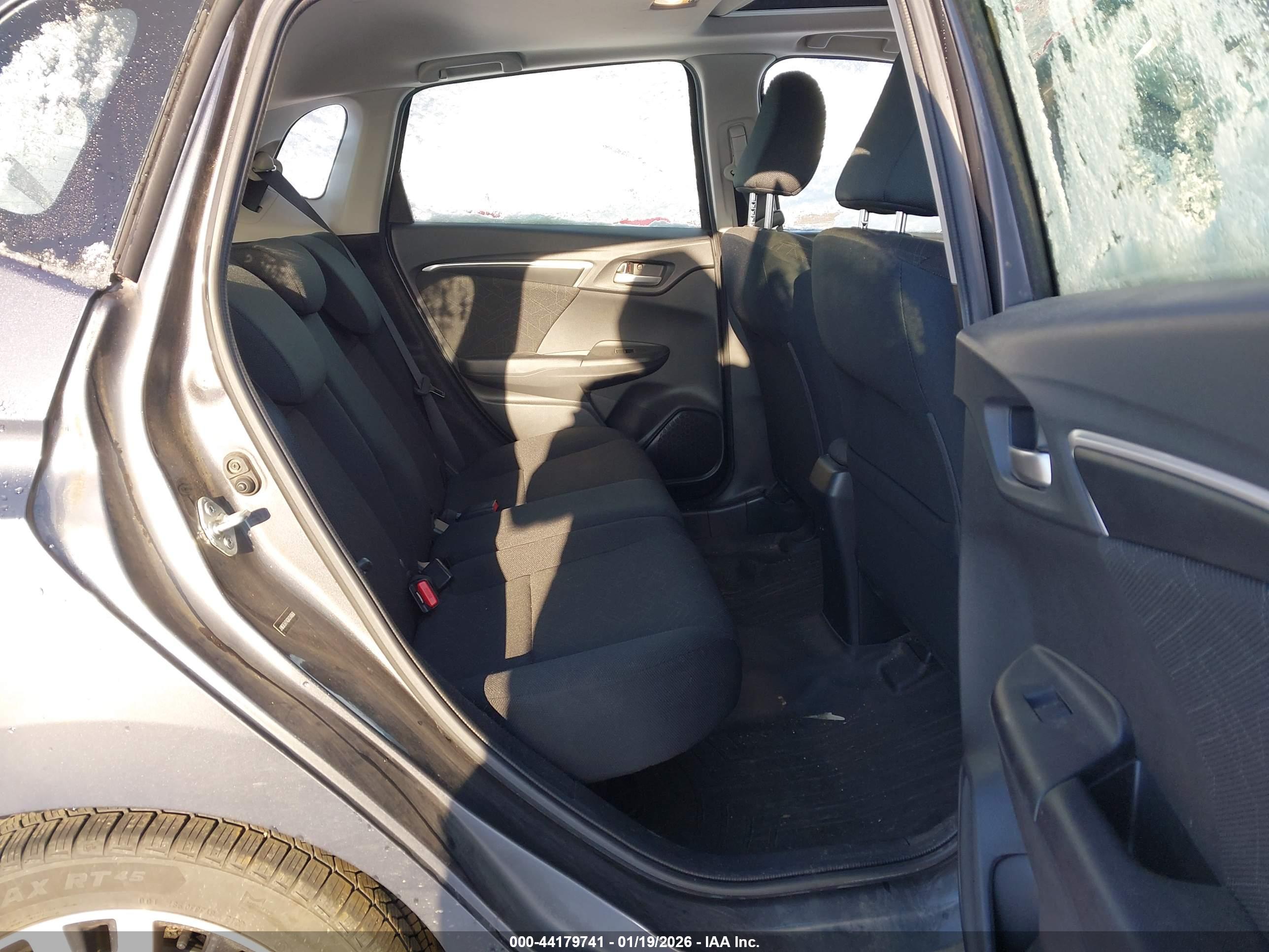 HONDA FIT image 8