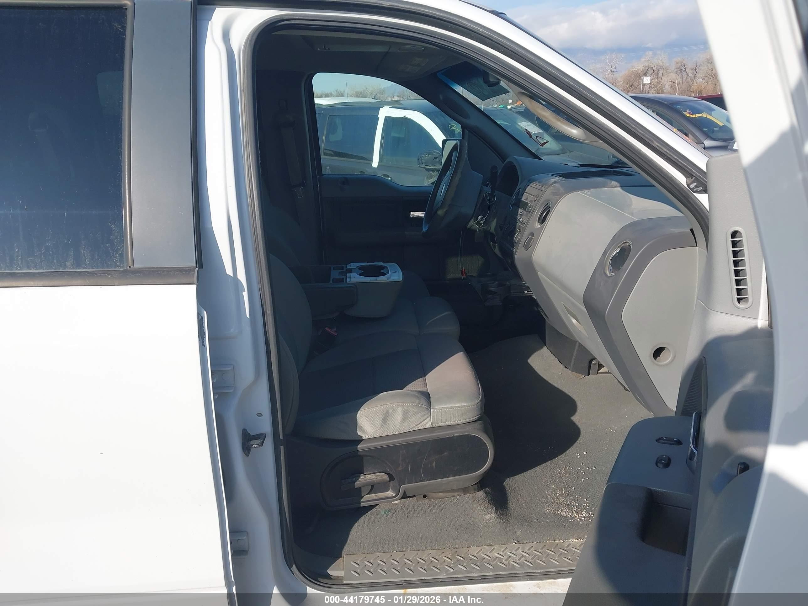 FORD F-150 image 5