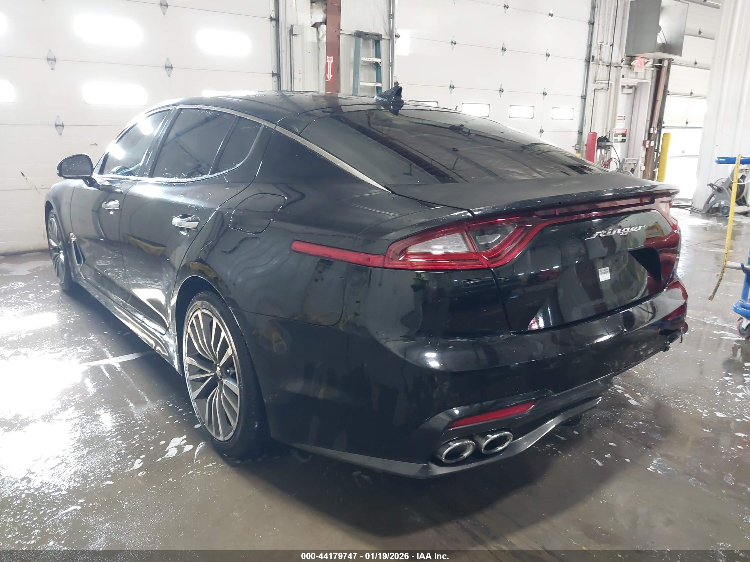 KIA STINGER image 3